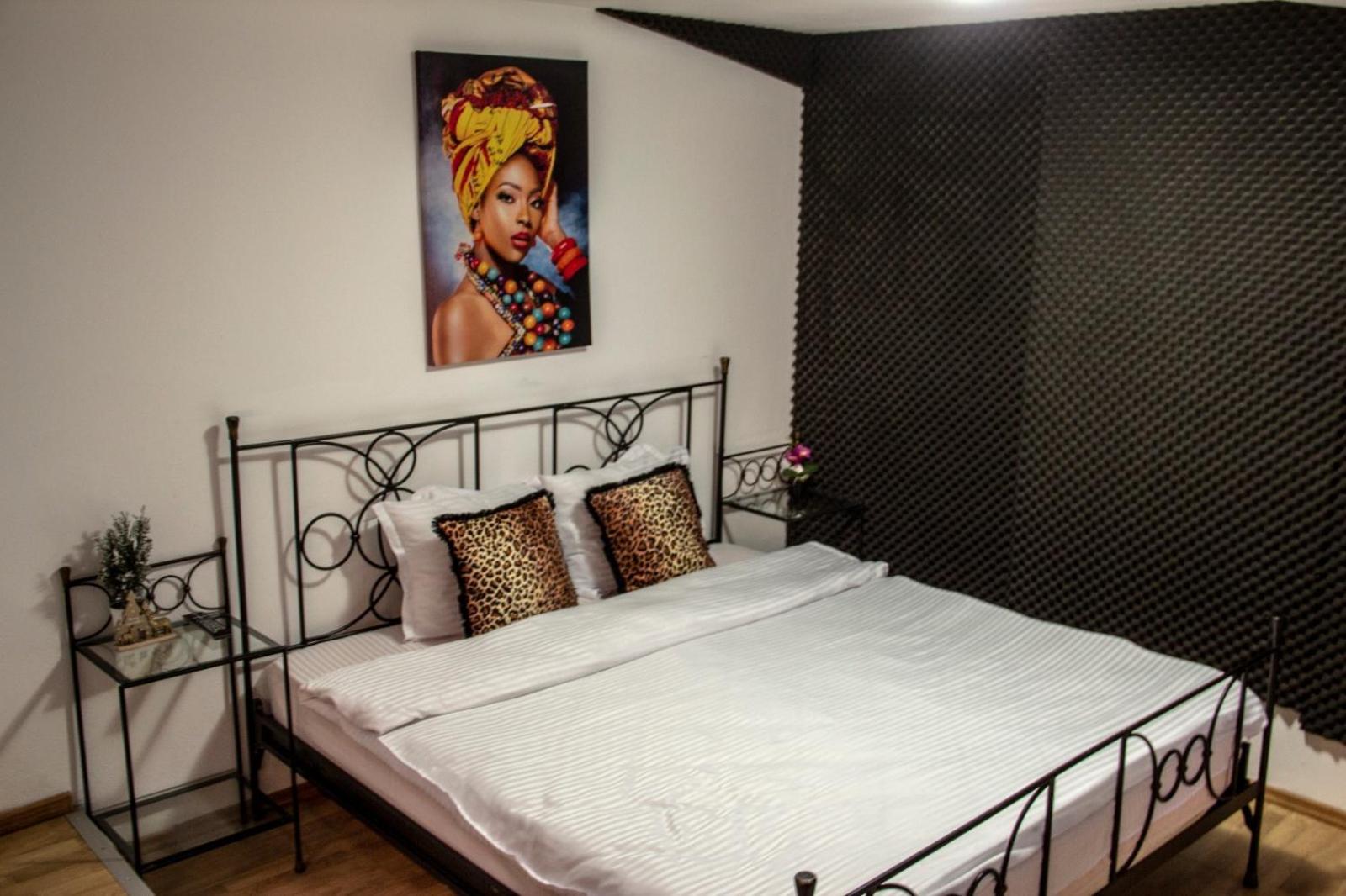 Deluxe King Studio - Photo 25