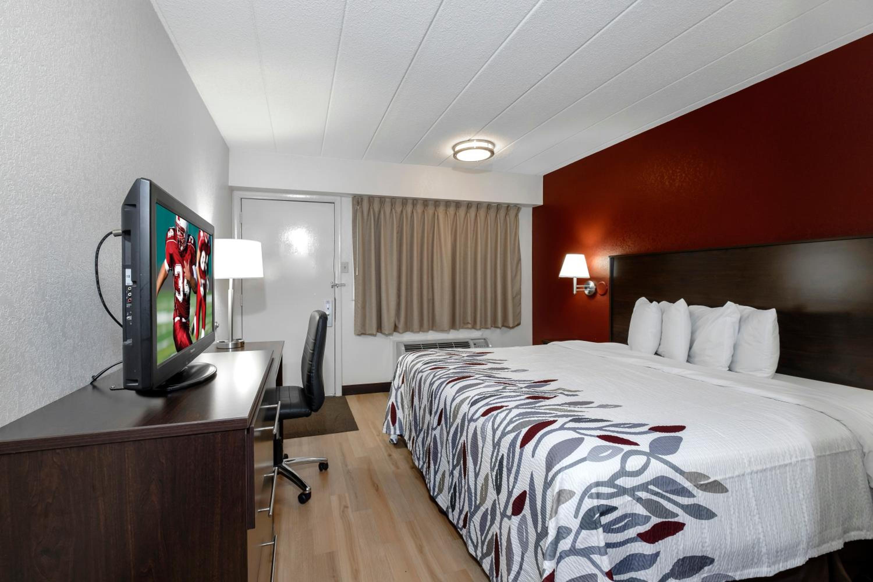 Deluxe King Room Non-Smoking - Photo 2