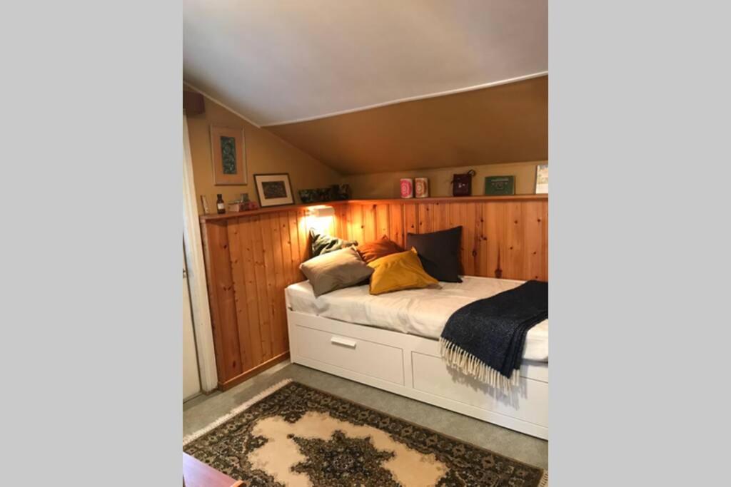 Three-Bedroom House photo 1