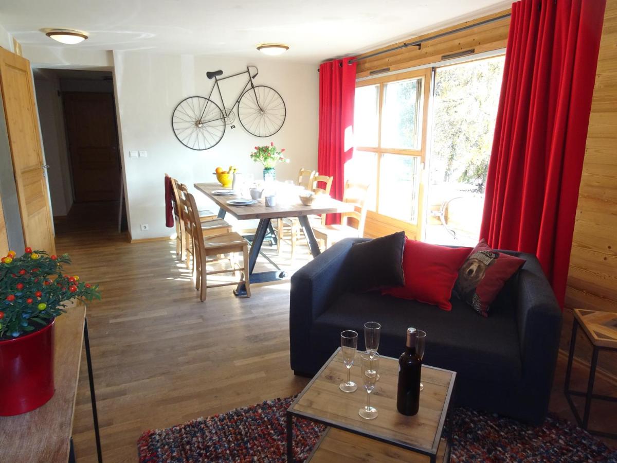 Apartment with Mountain View photo 3