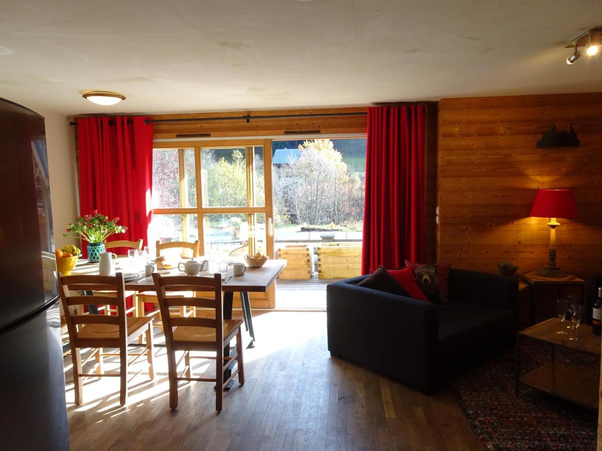 Apartment with Mountain View photo 2