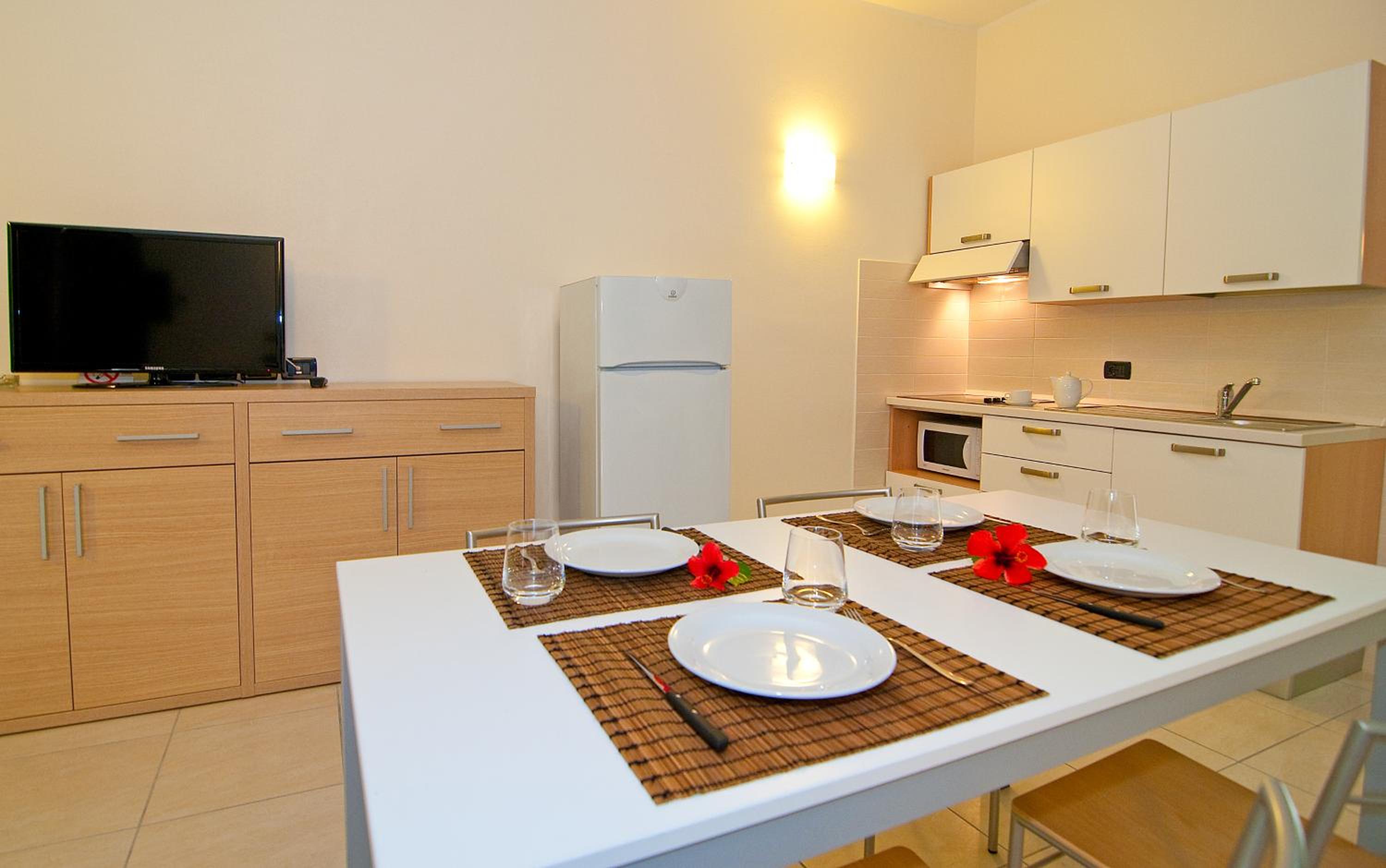Two-Bedroom Apartment with Terrace (6 Adults) photo 2