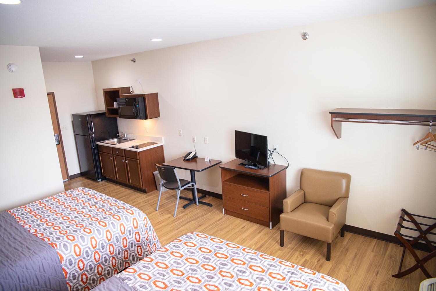 Queen Studio with Two Queen Beds - Photo 1