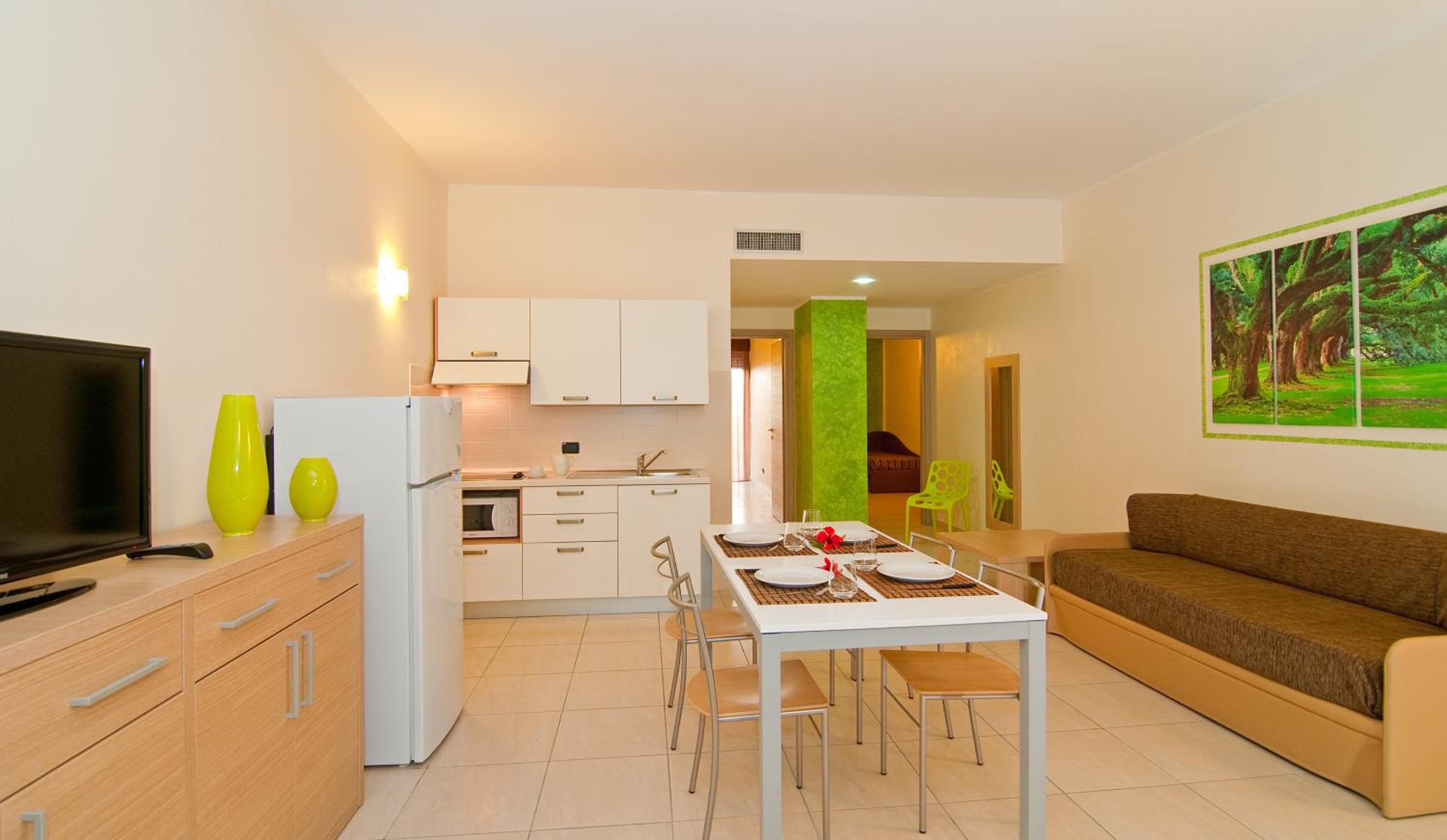 Two-Bedroom Apartment with Terrace (4 Adults) photo 3