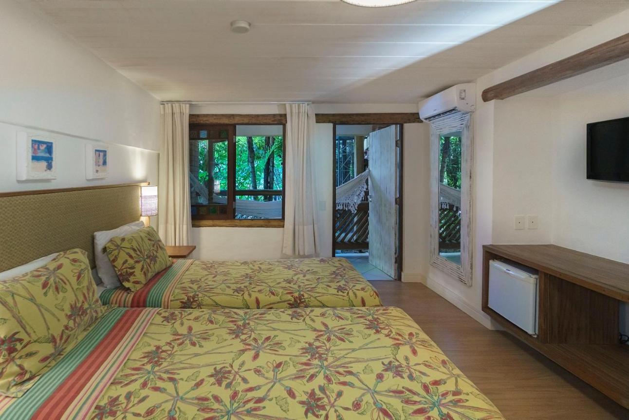 Apartment with Balcony - Photo 3