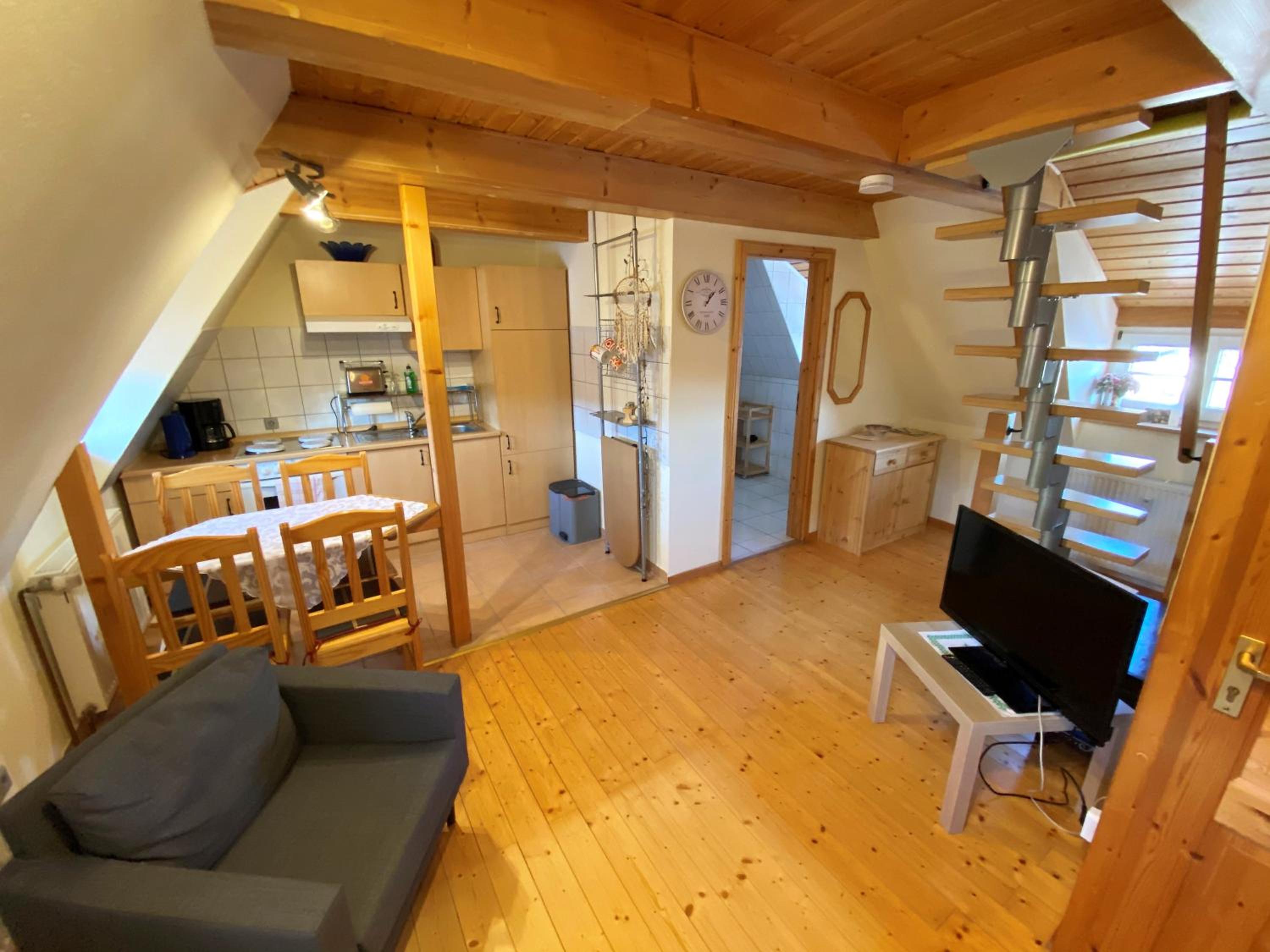Apartment - Split Level photo 3