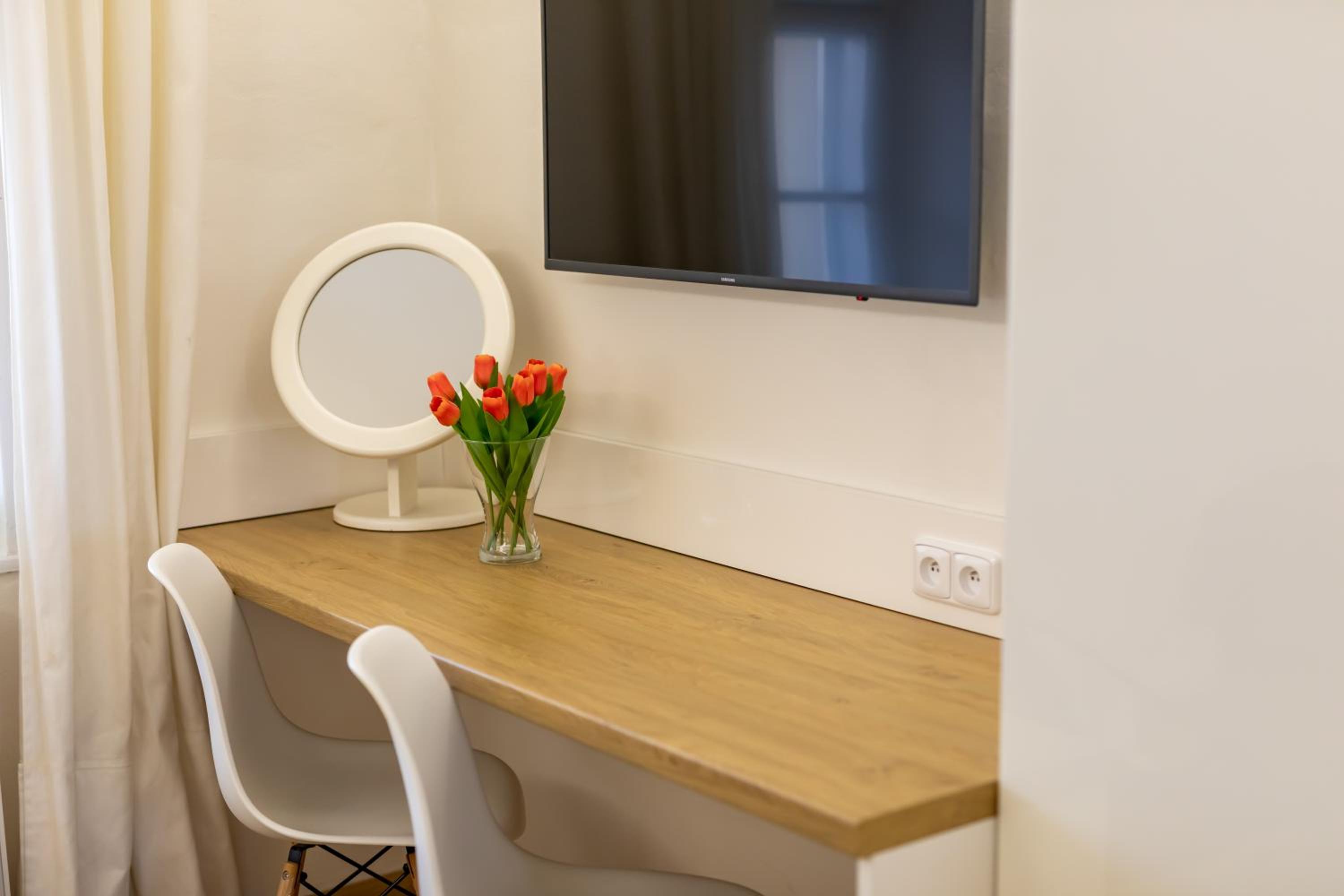 Deluxe Apartment