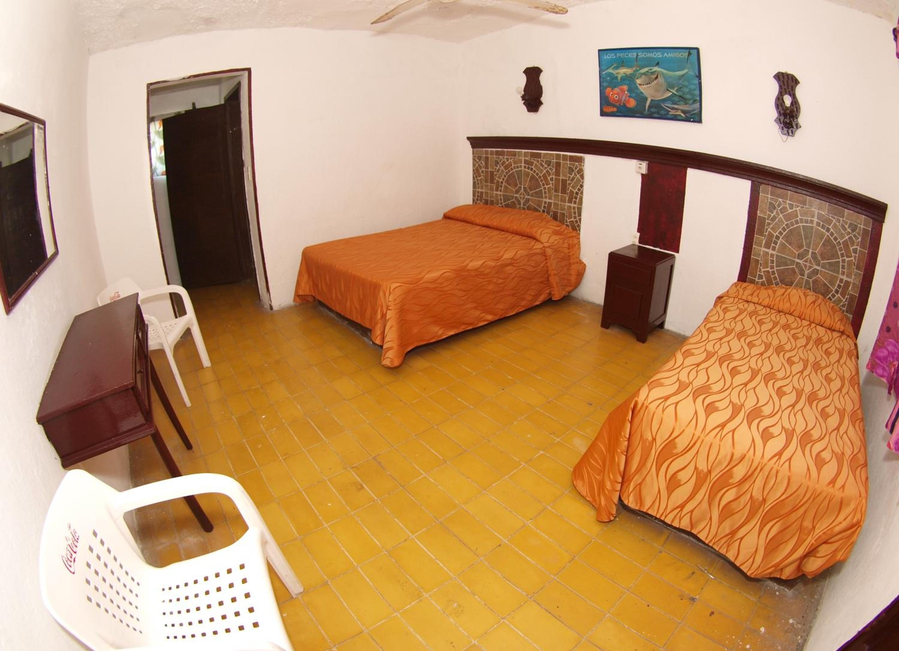 Triple Room - Photo 1
