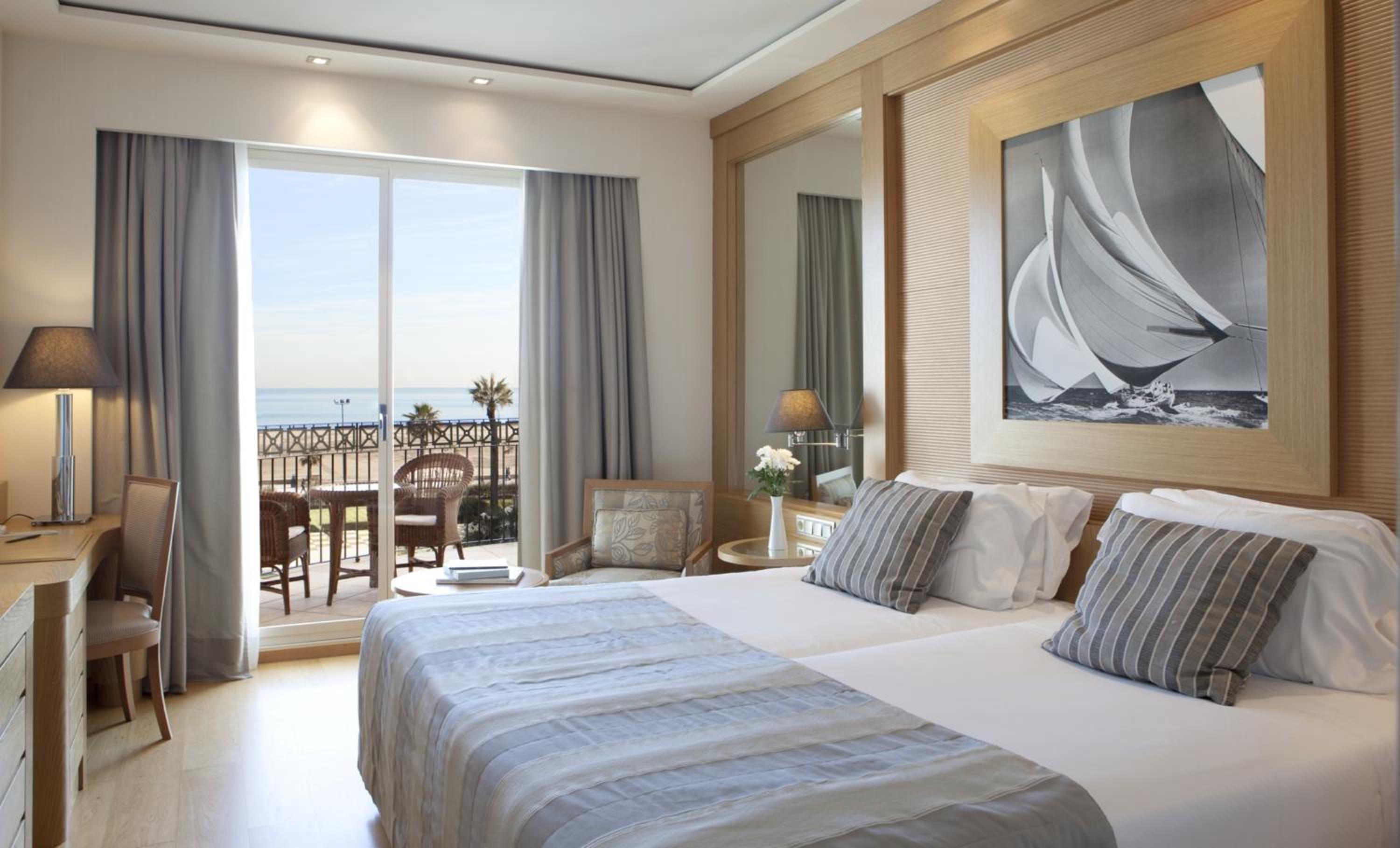 Deluxe Double or Twin Room with Sea View and Terrace photo 3
