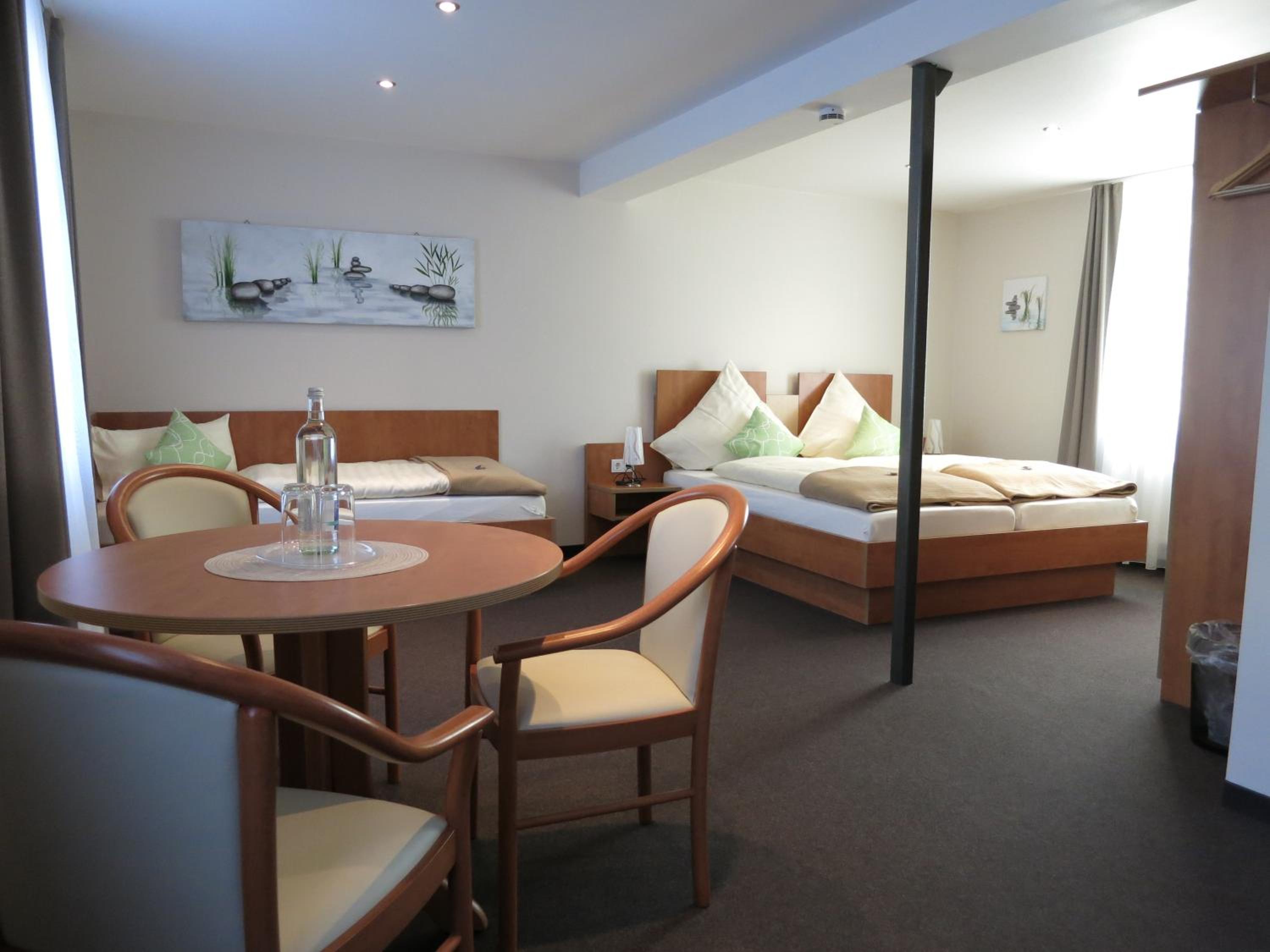 Standard Triple Room - Photo 1