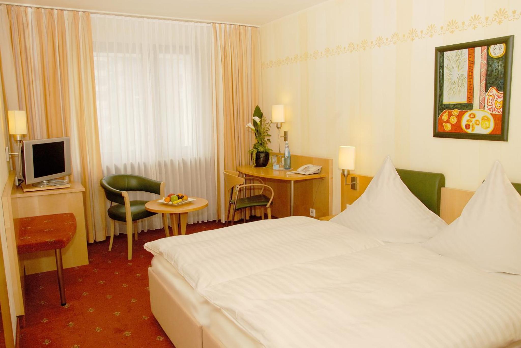 Standard Double Room - Photo 6