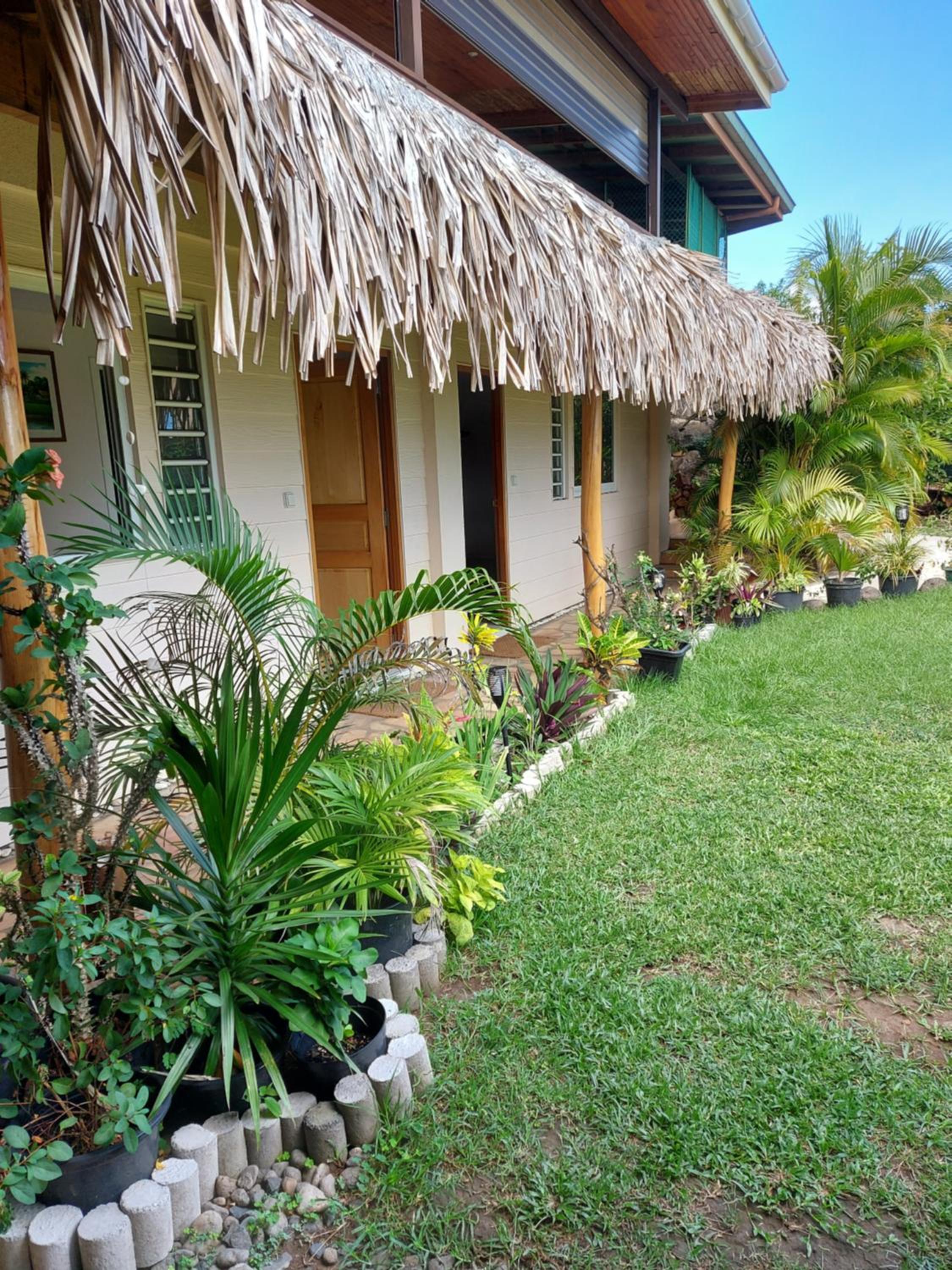 Deluxe Bungalow With Garden View photo 3