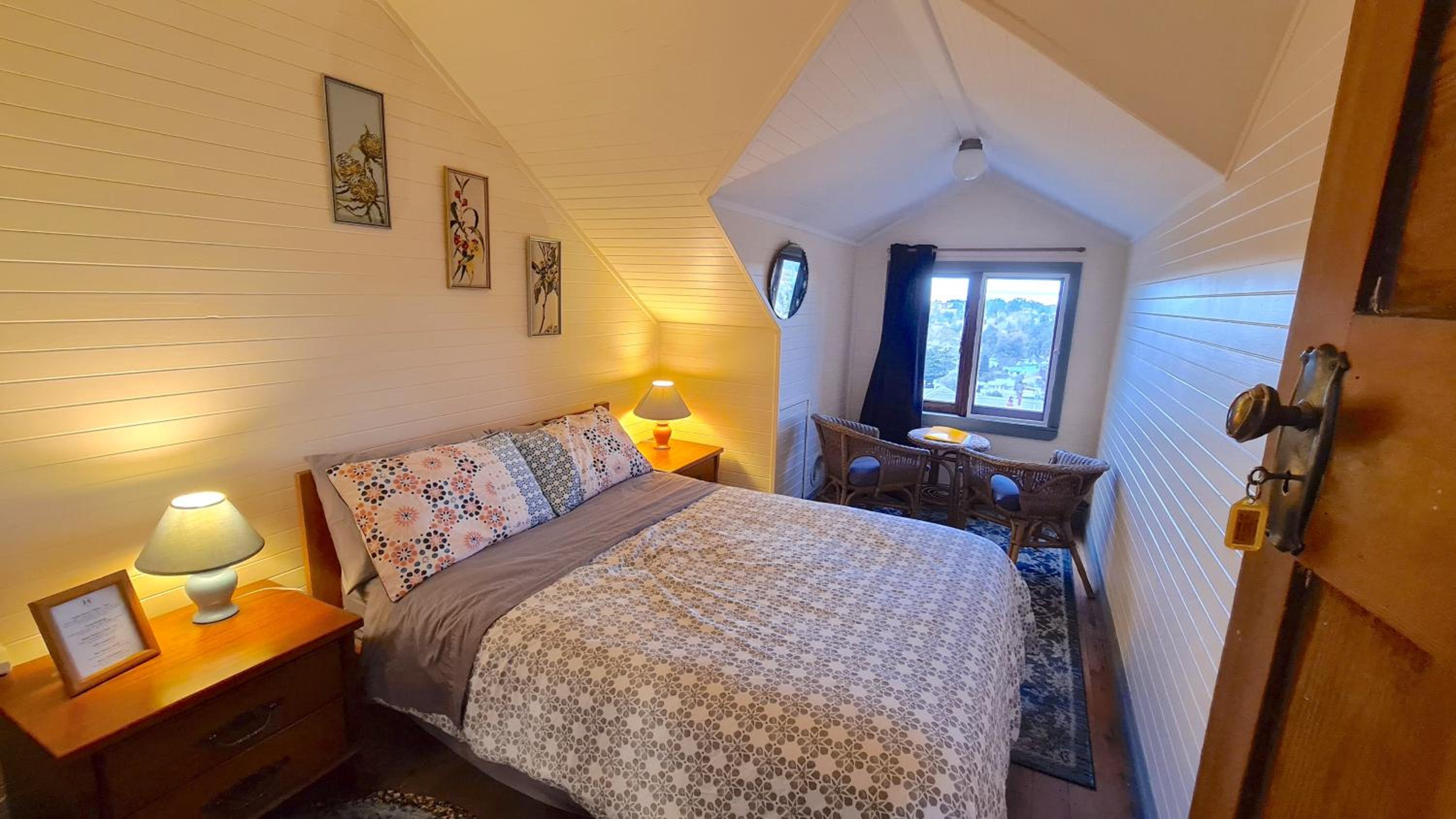 Double Room with Shared Bathroom photo 1