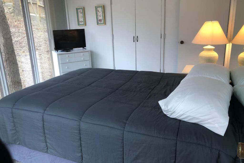 Two-Bedroom House photo 3