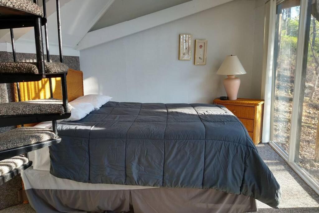 Two-Bedroom House photo 3