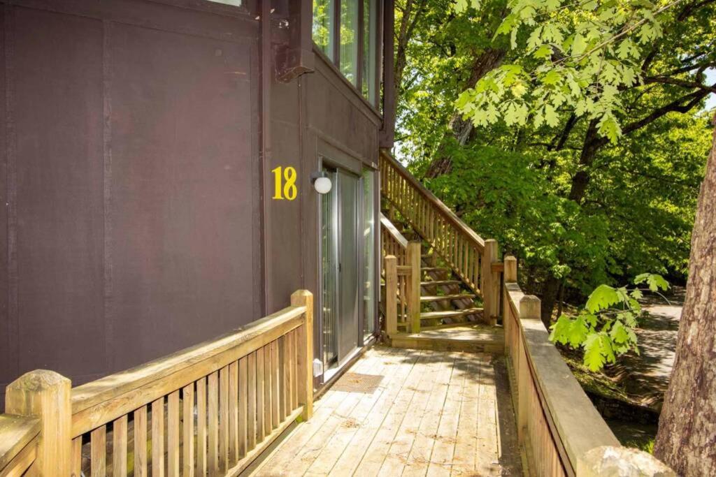 Two-Bedroom House photo 2