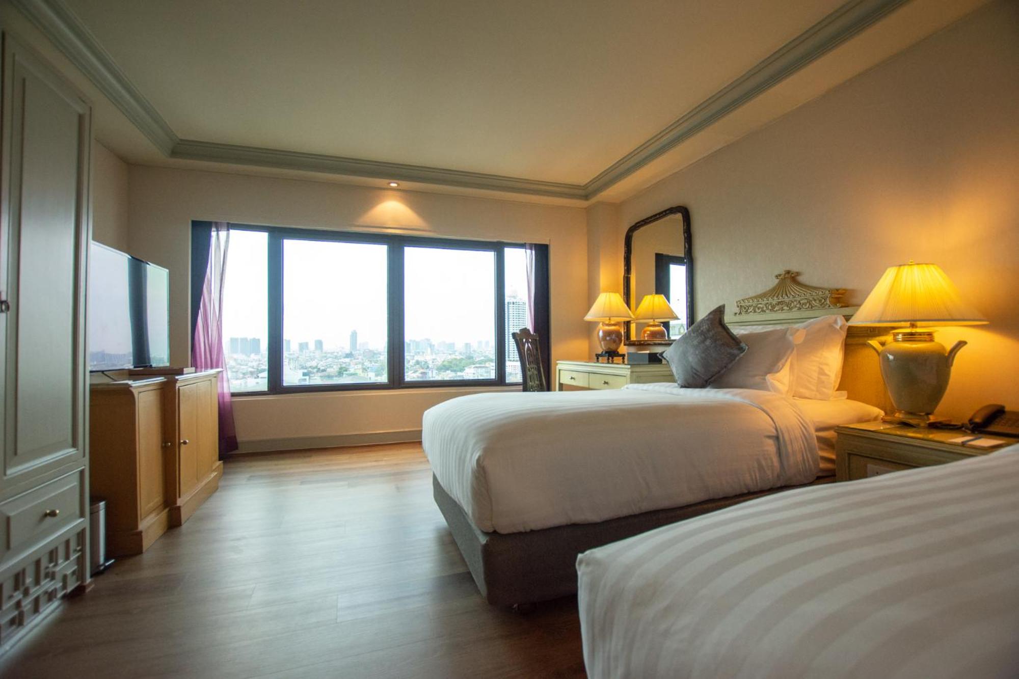 The King Suite with Breakfast photo 3