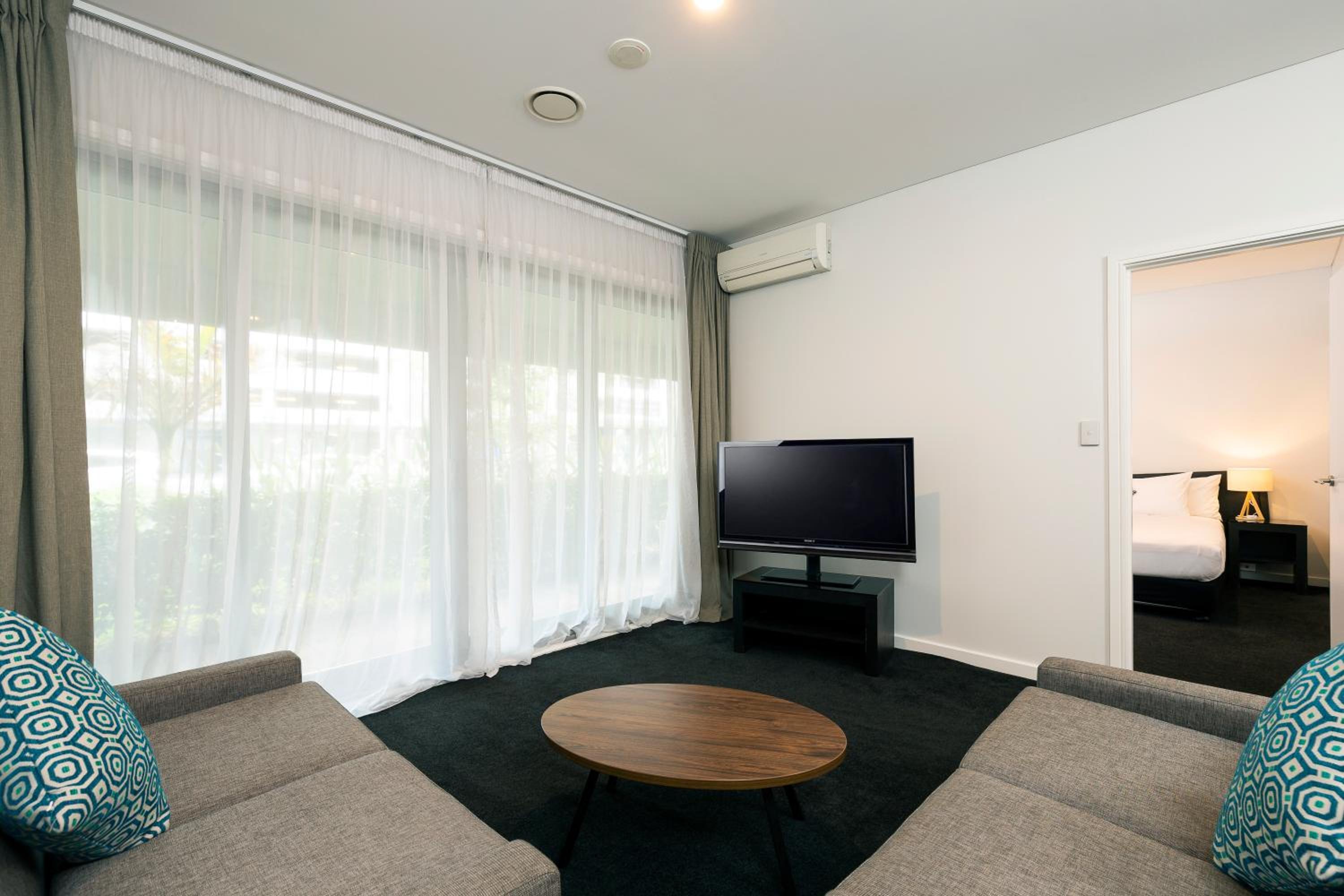 Two-Bedroom Apartment - Photo 2
