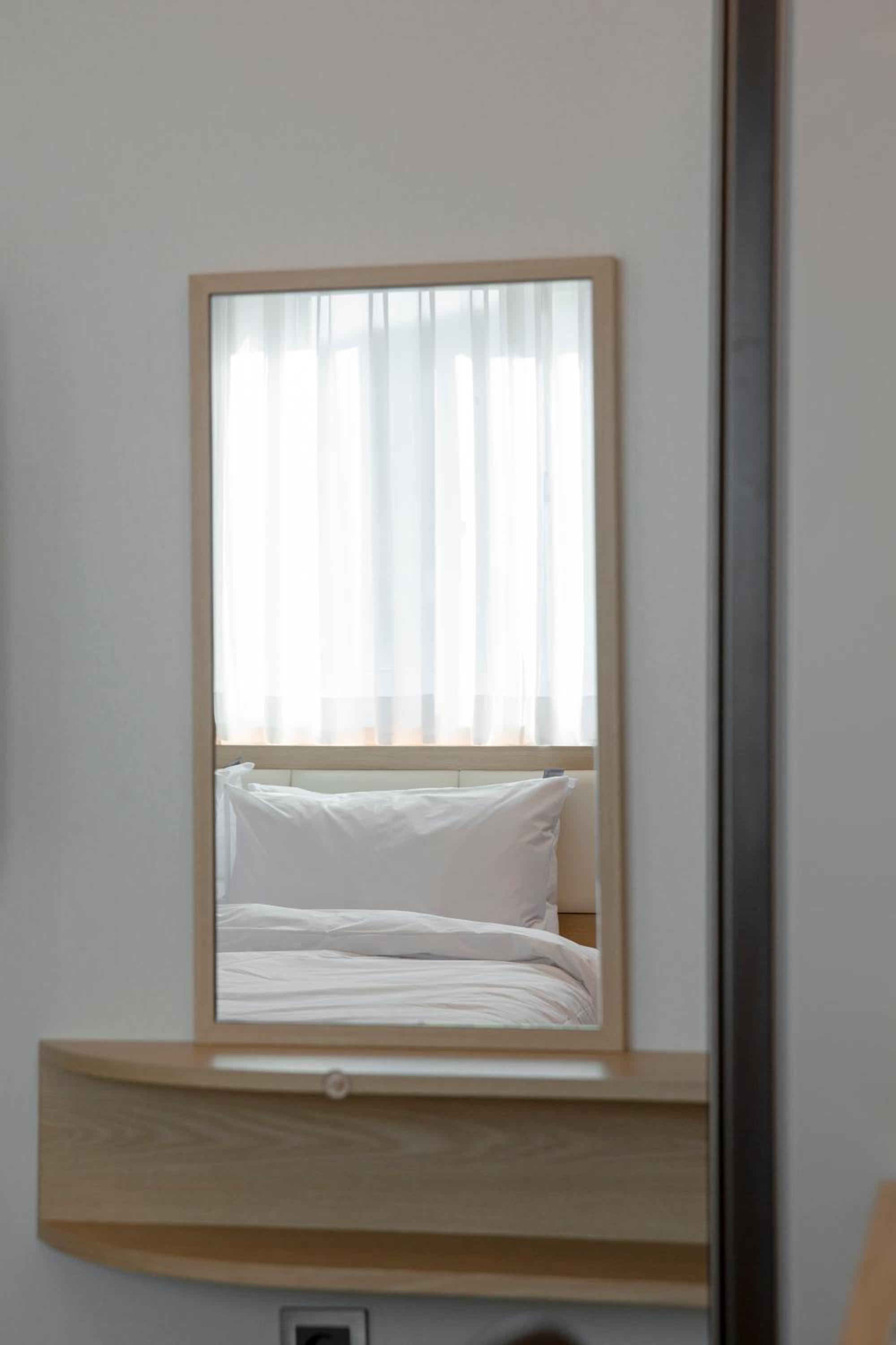 Standard Double Room - Photo 4