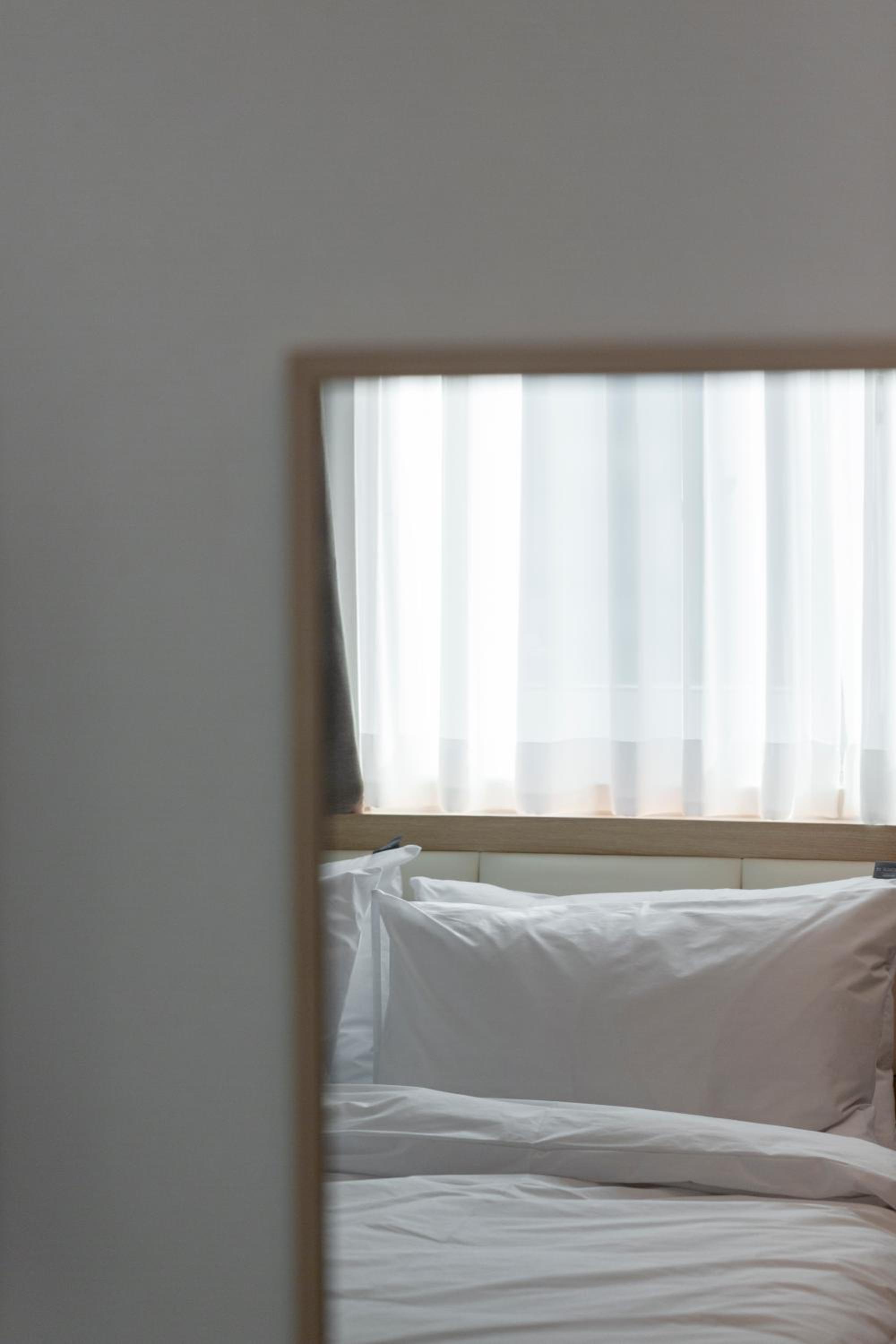 Standard Double Room - Photo 11