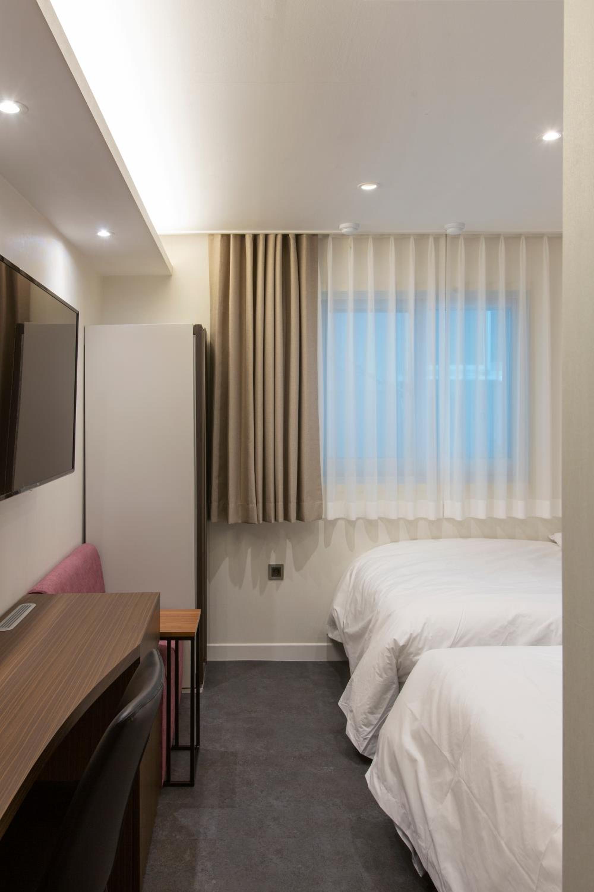 Standard Twin Room for 2 people - Photo 3