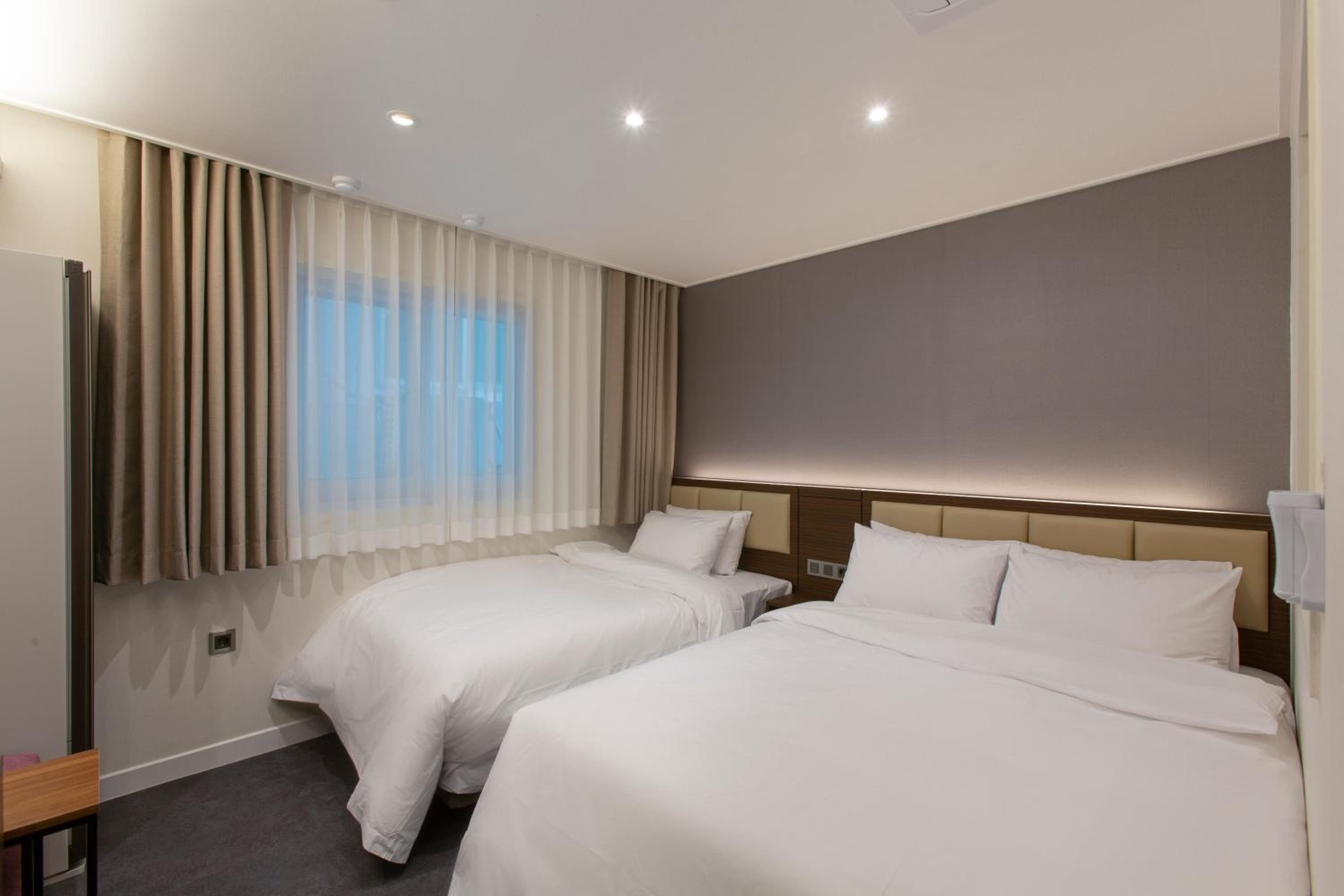 Standard Twin Room for 2 people - Photo 2