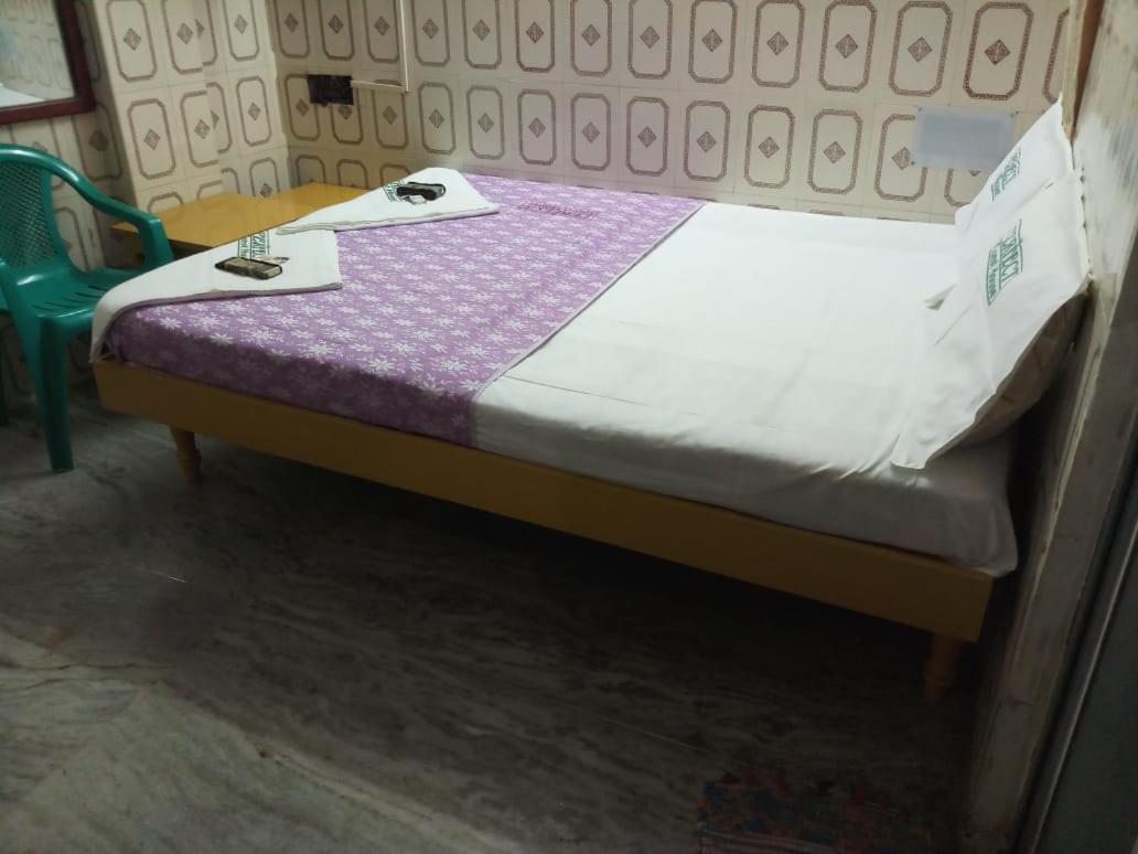Budget Single Room