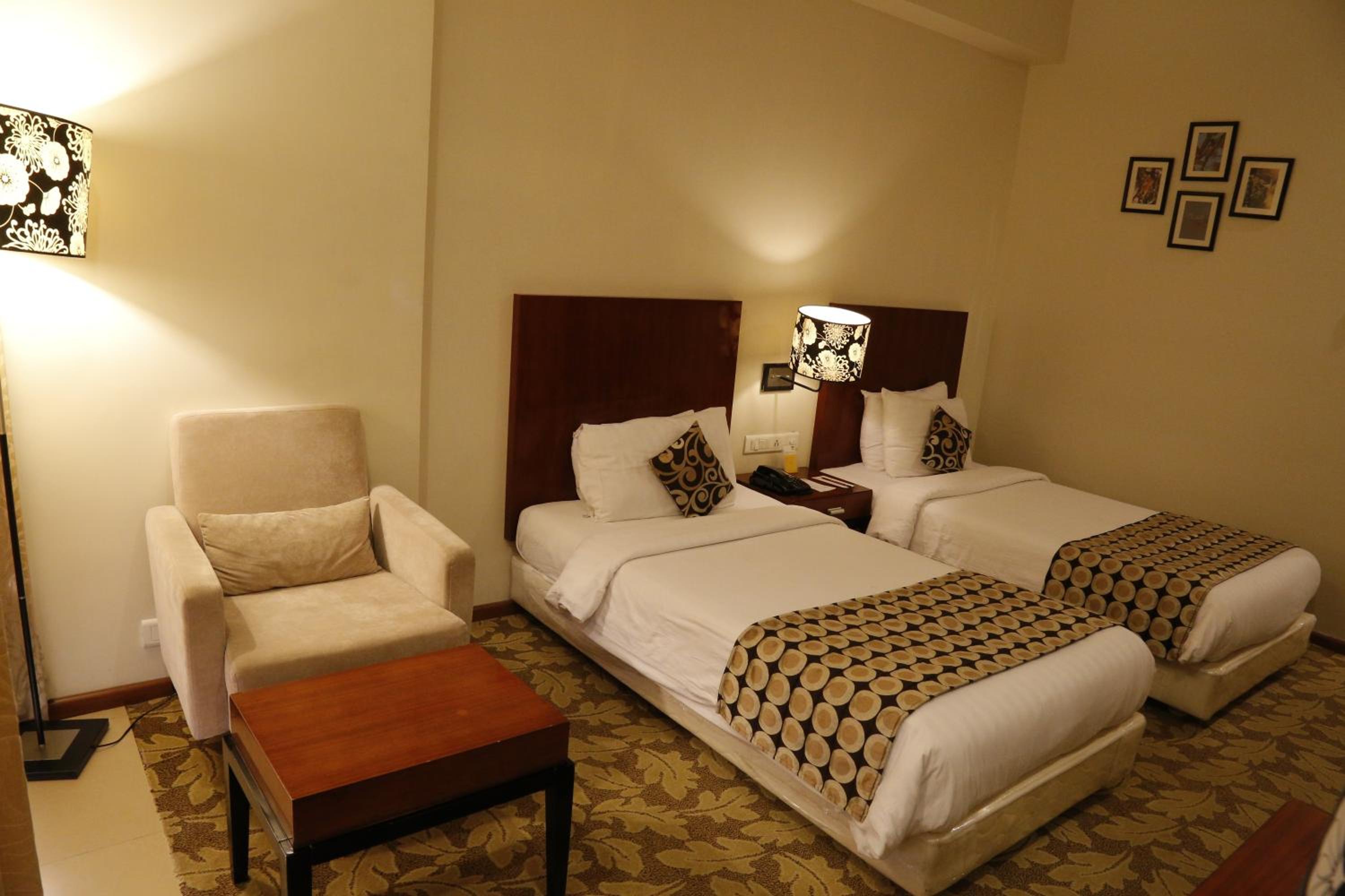 Club Double or Twin Room - Photo 1