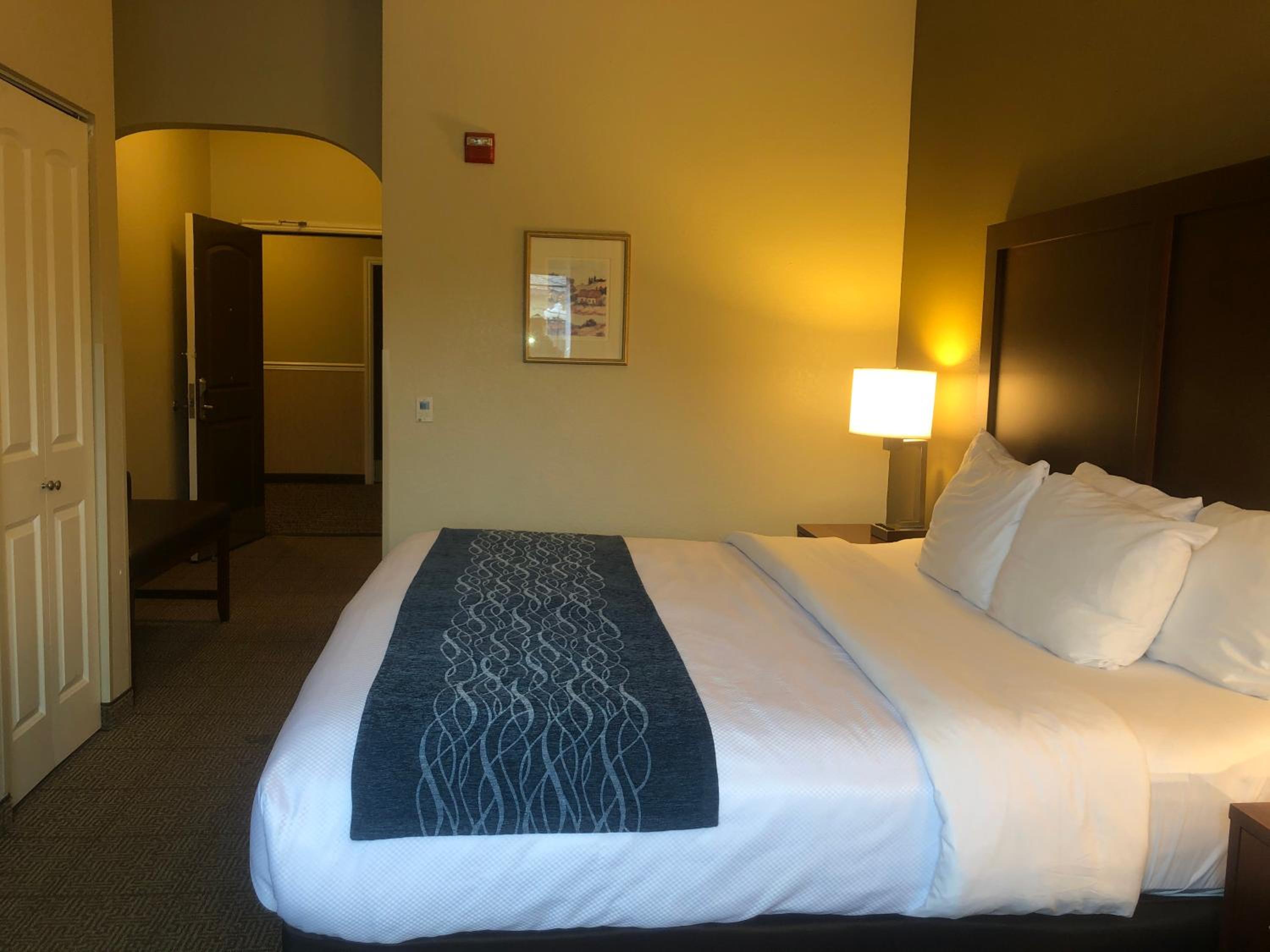 King Room - Disability Access/Non-Smoking - Photo 3
