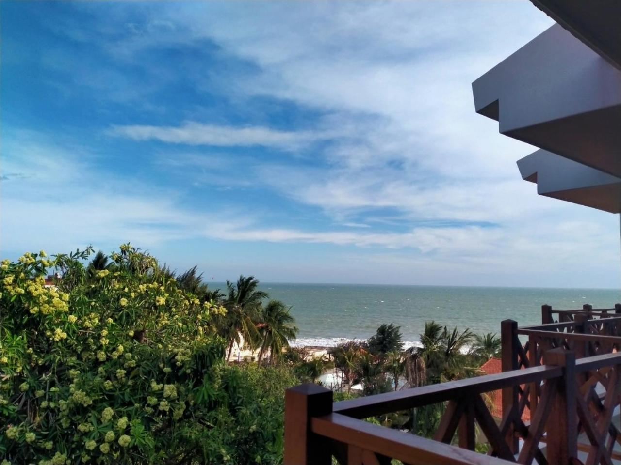 Deluxe Double or Twin Room with Sea View photo 3