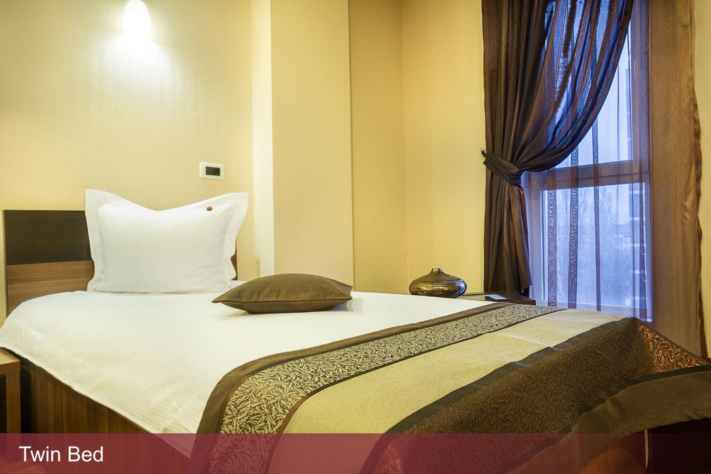 Superior Twin Room - Photo 1