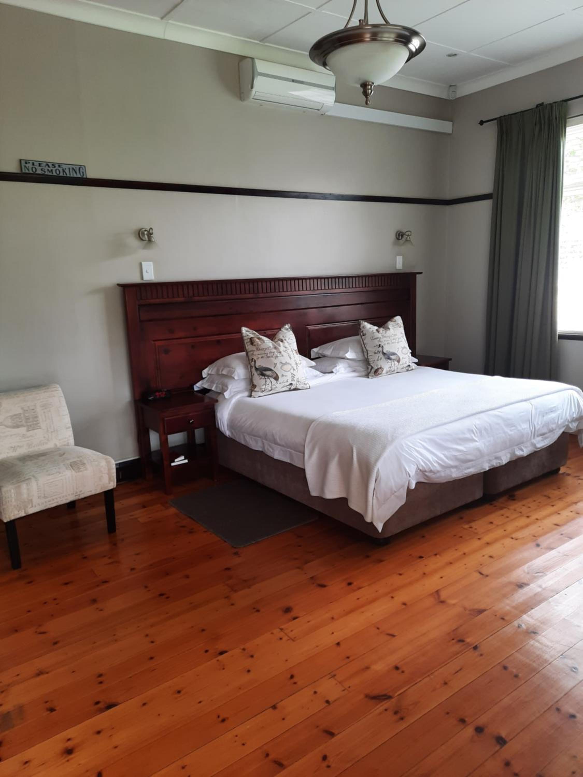 Twin/Double Room photo 3