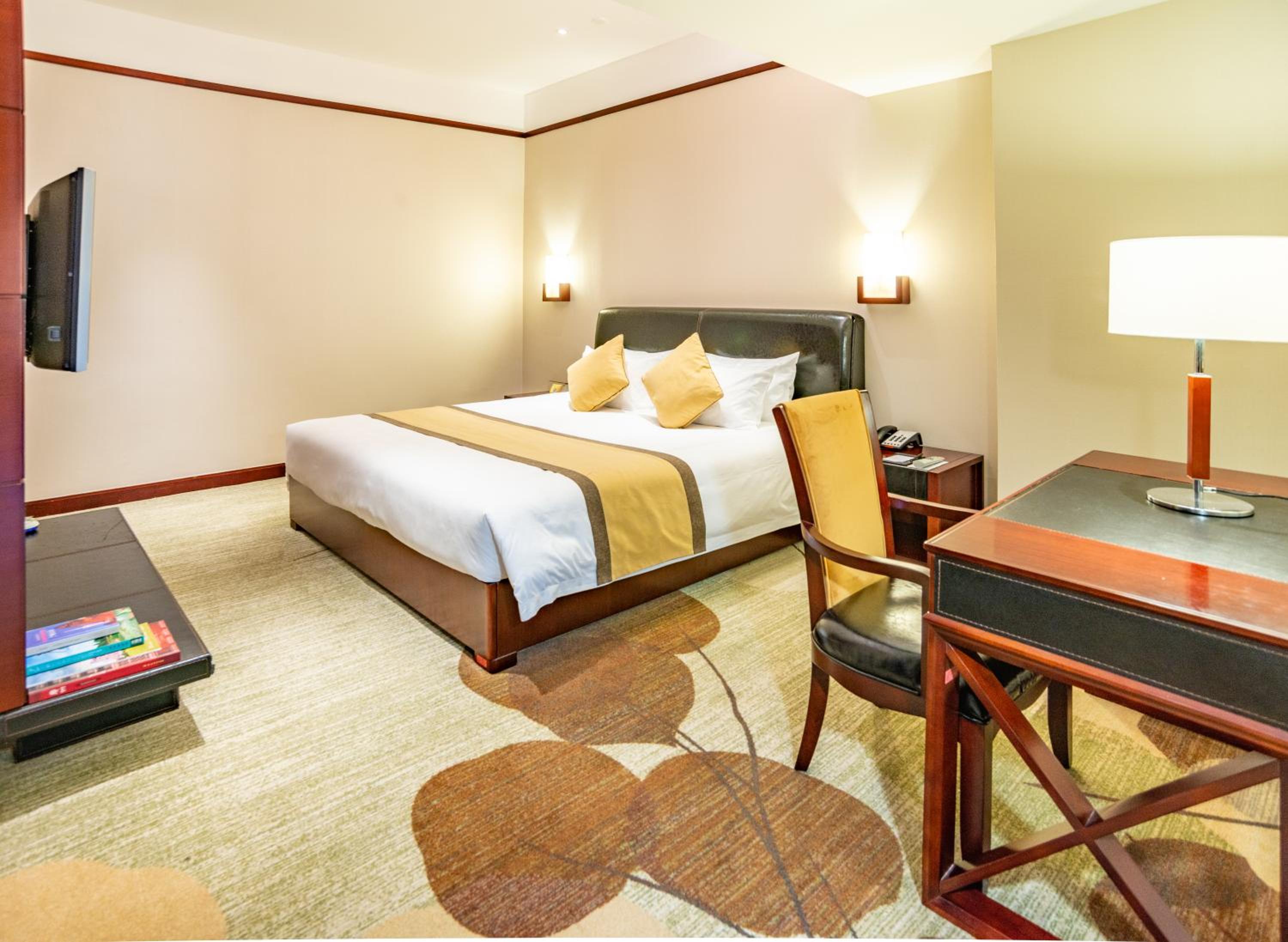 Superior Queen Room - Photo 1
