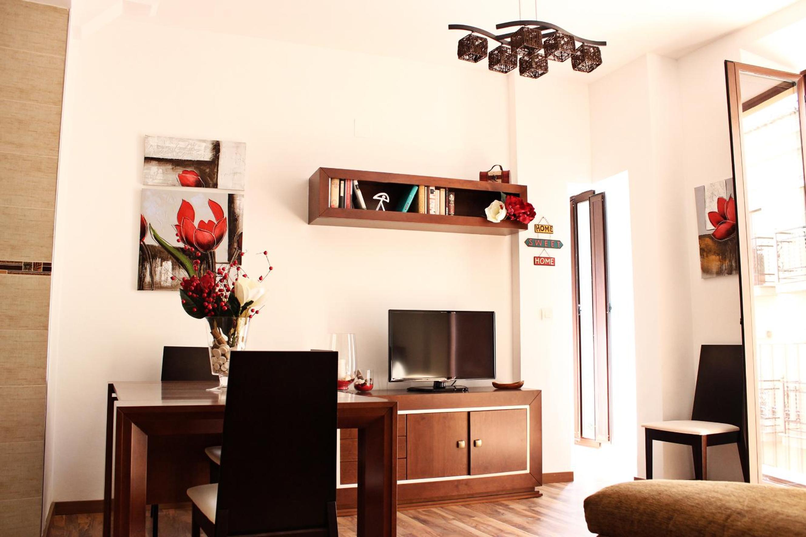 Apartamento de Dos Habitaciones con Balcón. C/ San Jerónimo 2