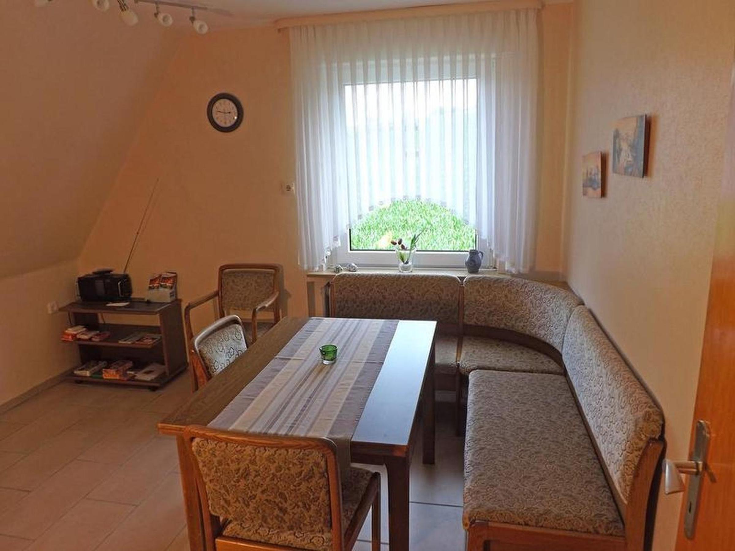 Three-Bedroom Premium Apartment with Balcony photo 2