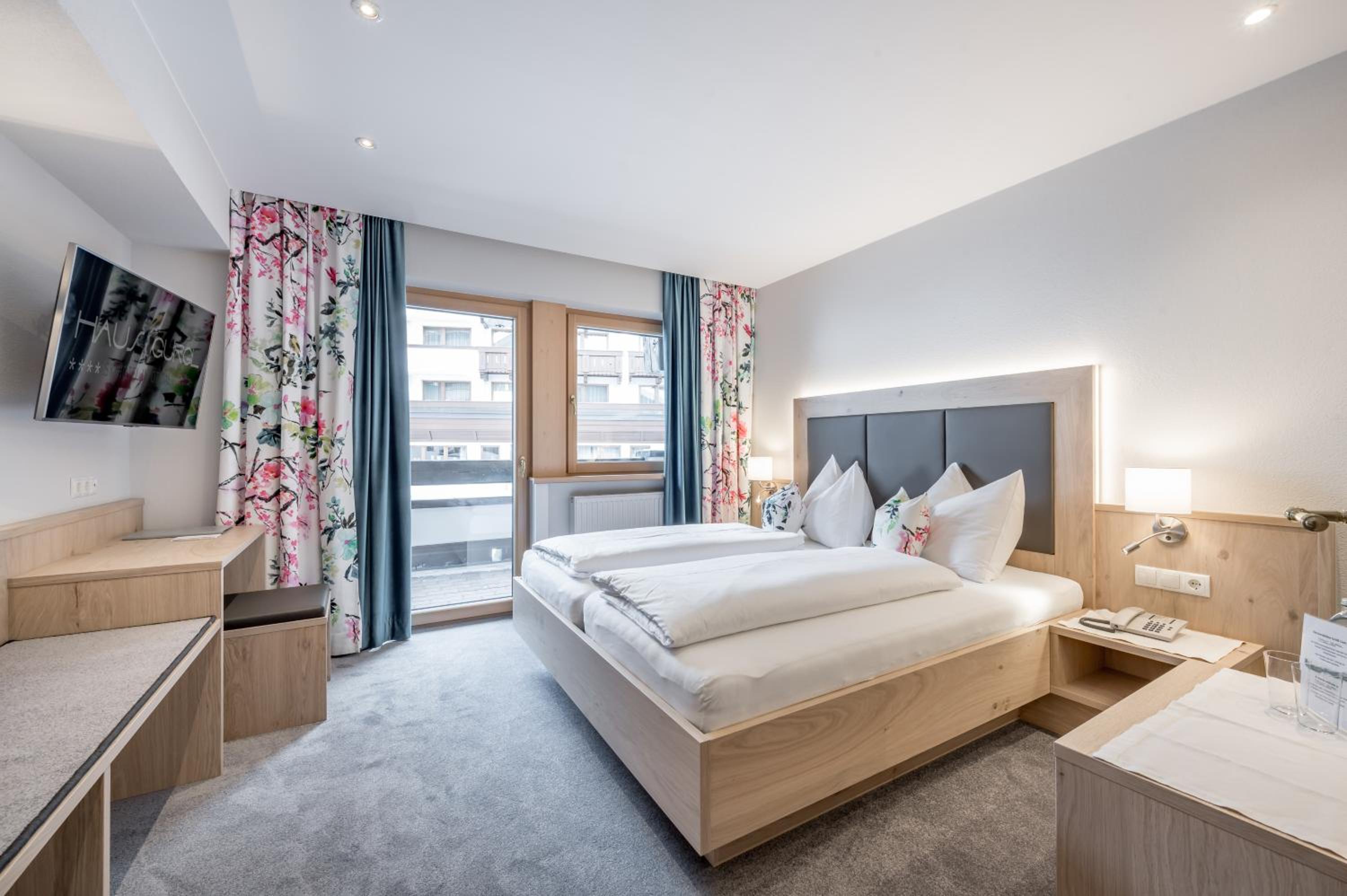 Family Suite with Balcony 55m2 photo 3