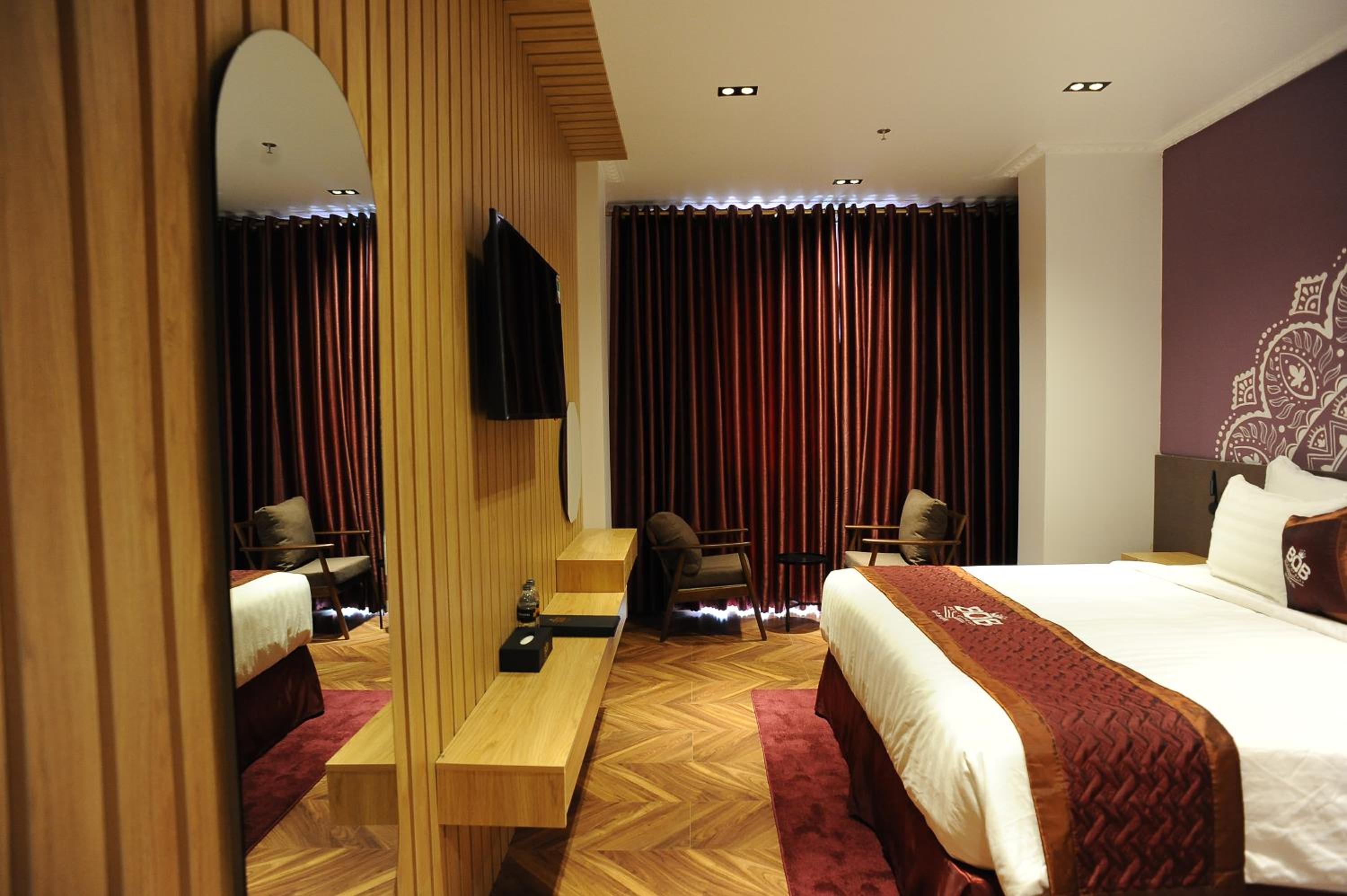 Superior King Room - Photo 7