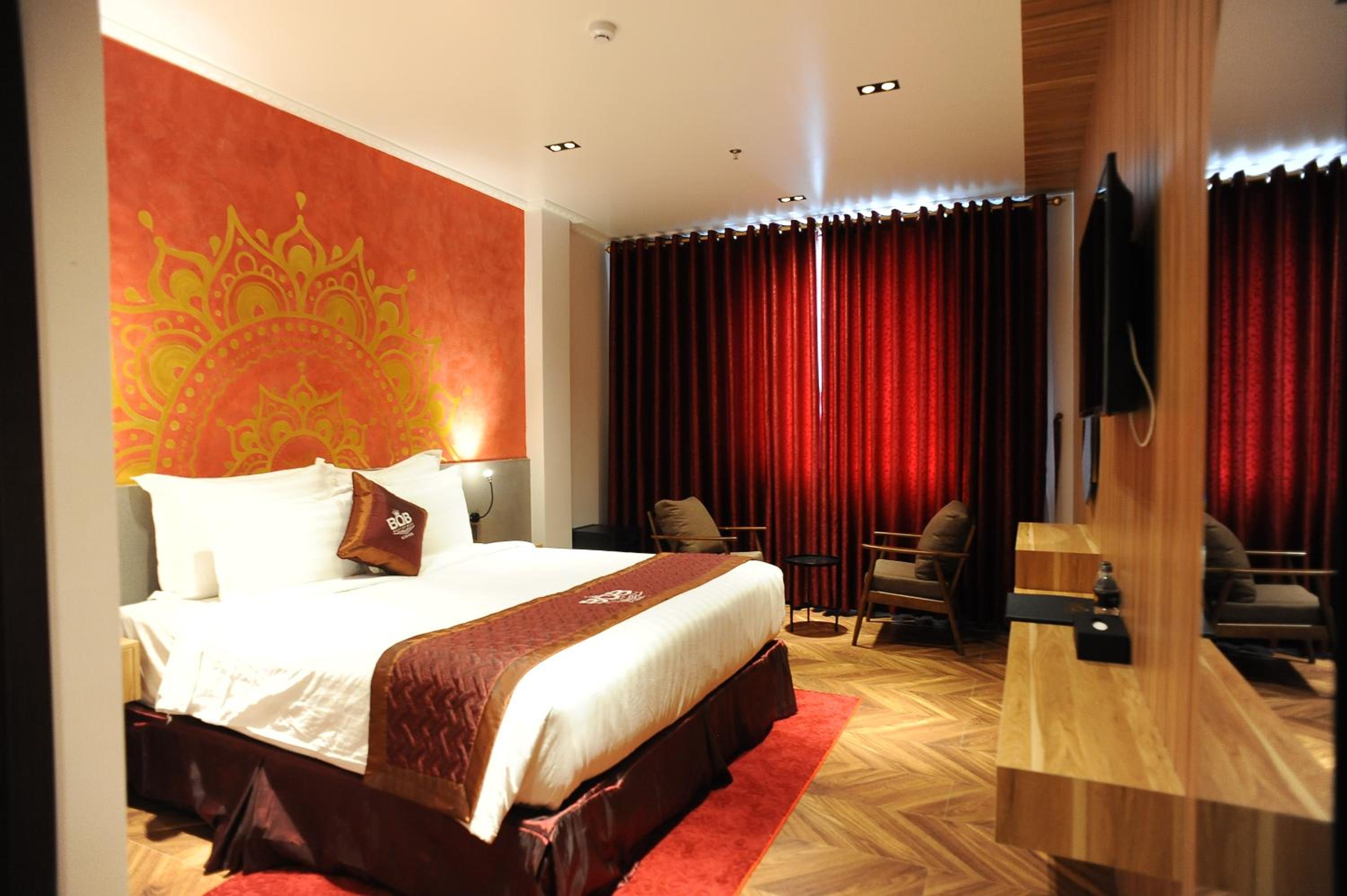 Superior King Room - Photo 3