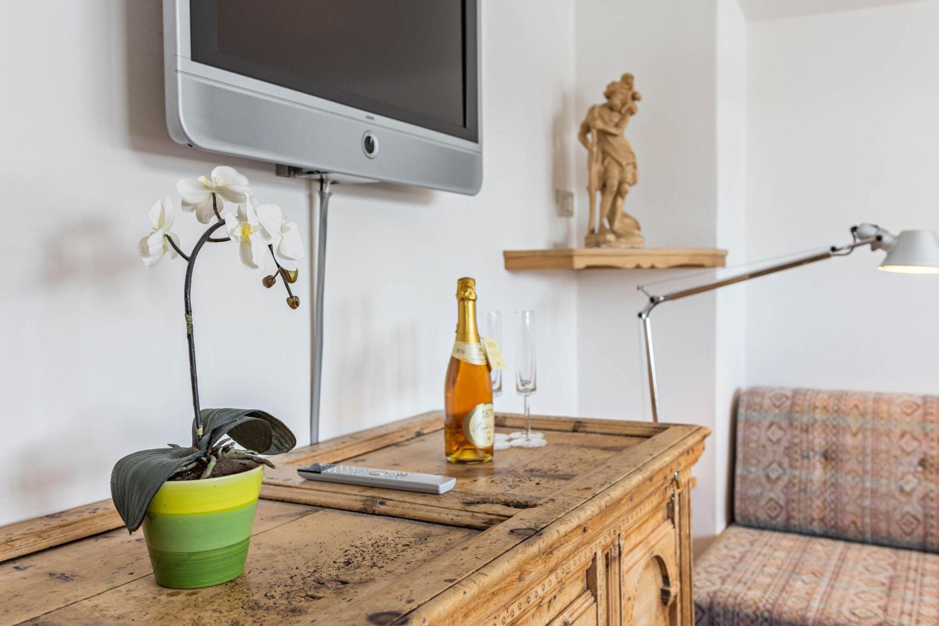 Three-Bedroom Premium Apartment with Balcony