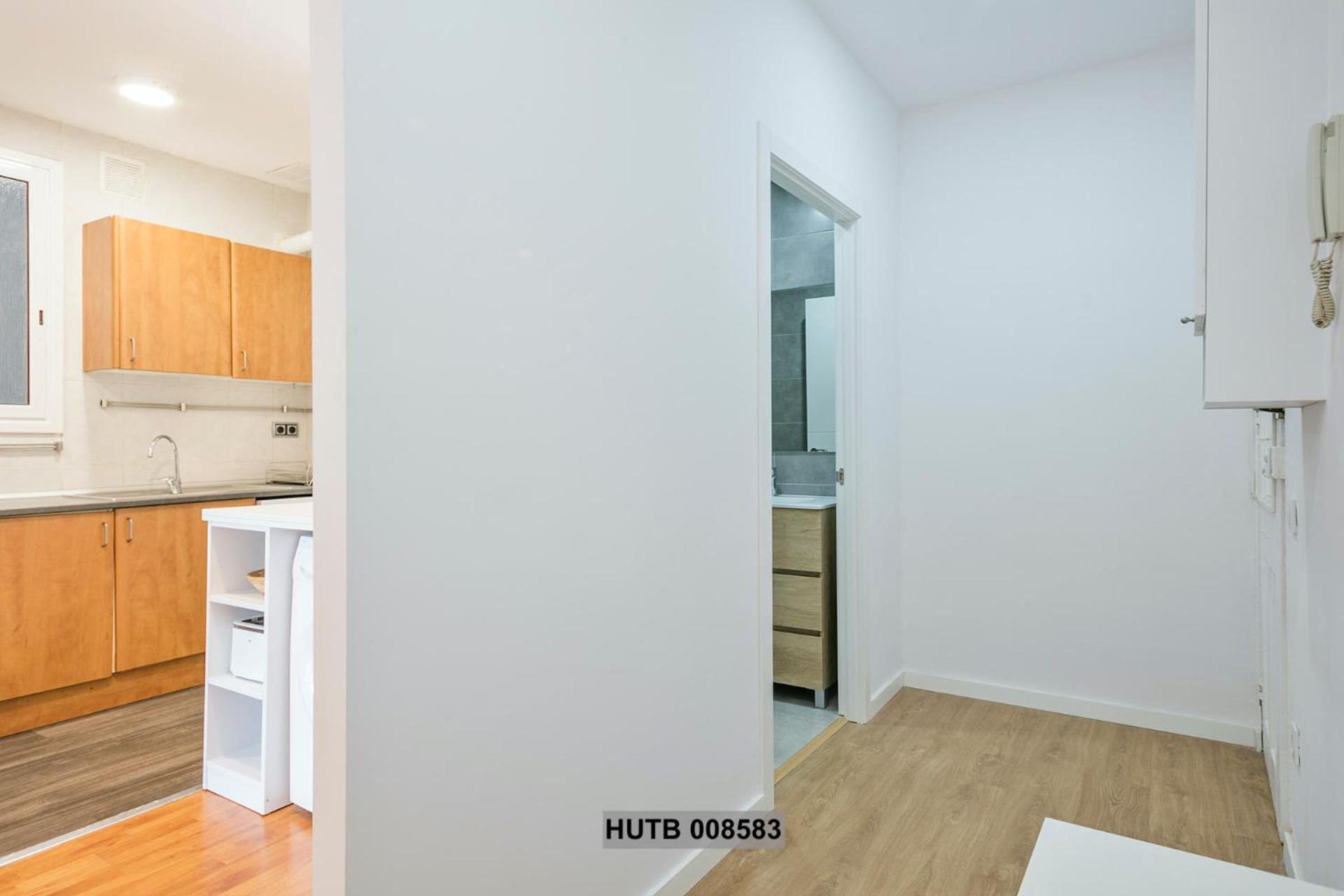 Three-Bedroom Apartment photo 3