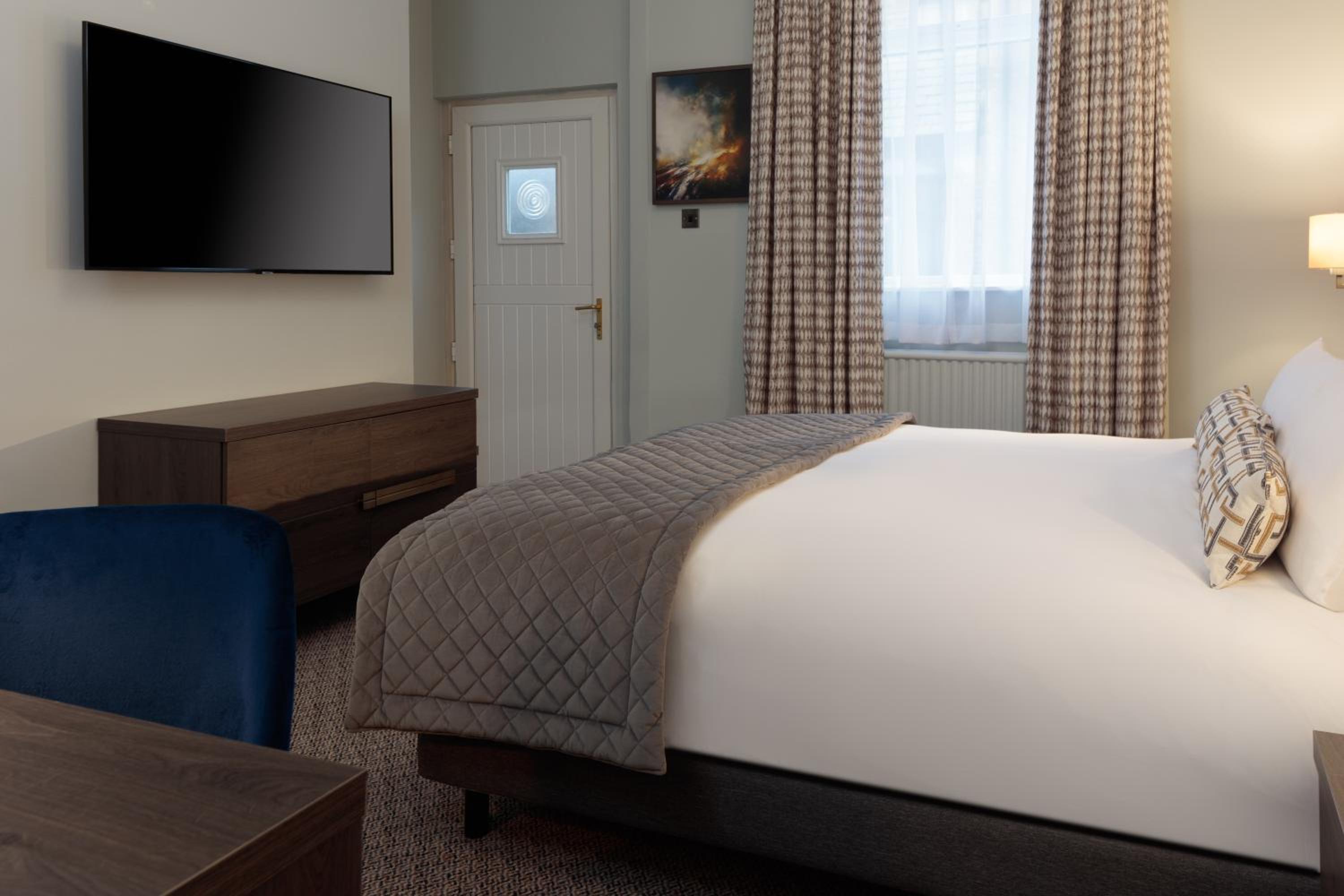 Standard Double / Twin Room - Photo 9
