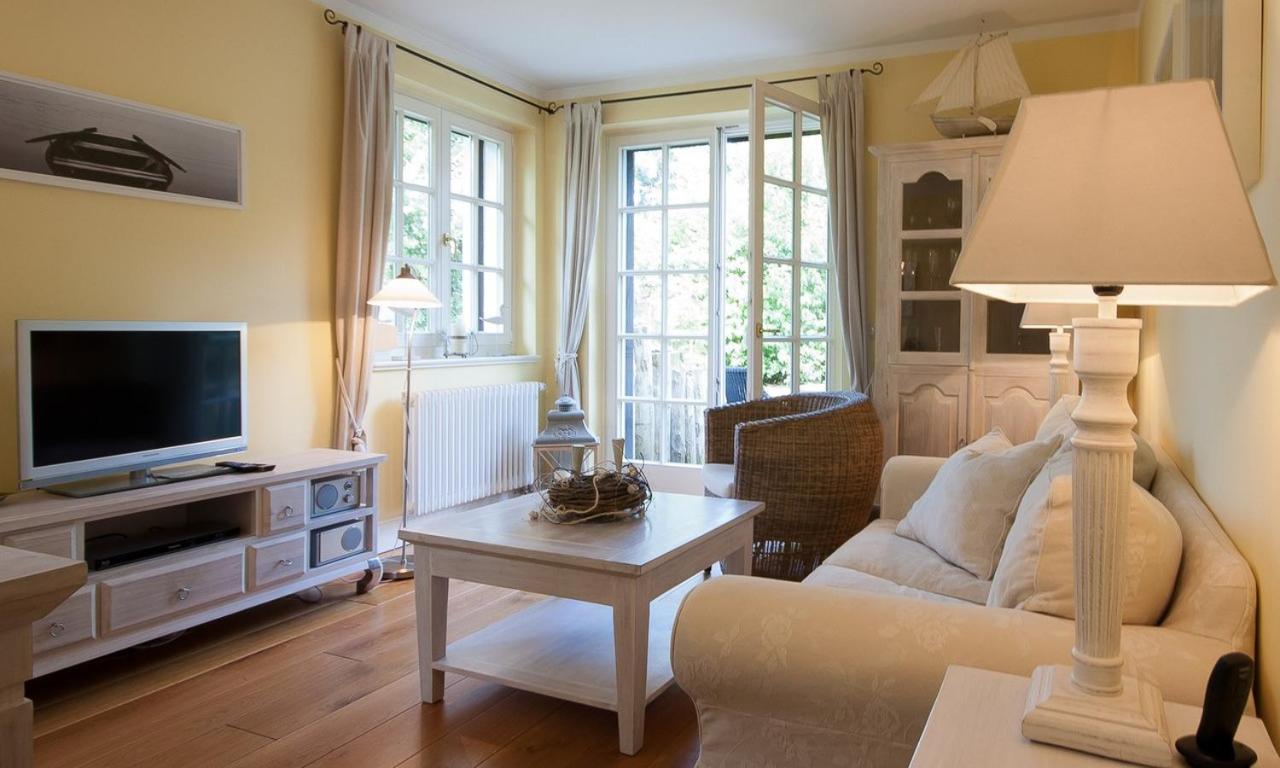 Apartment with Terrace photo 1