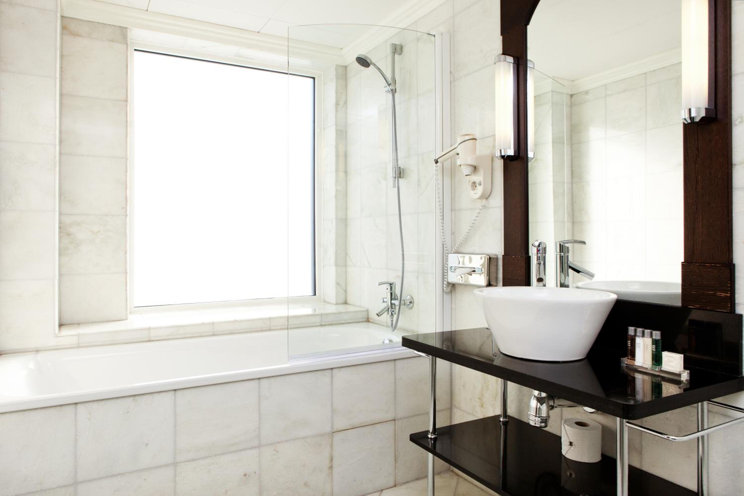 Deluxe Double Room - Photo 5