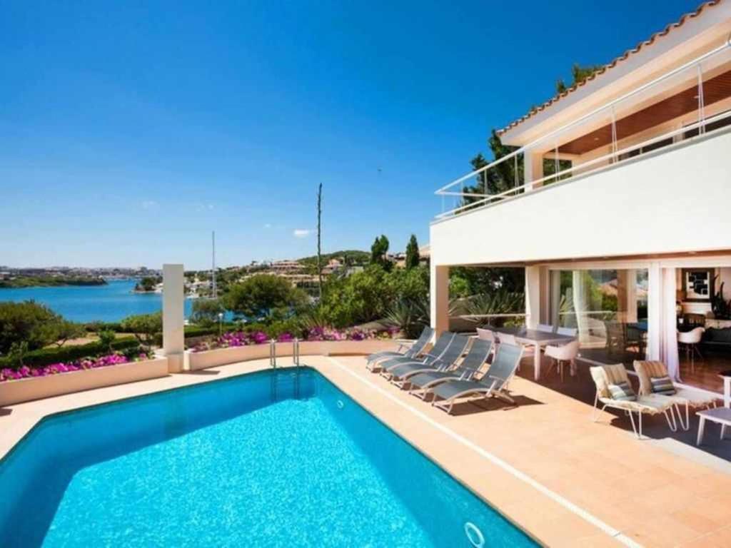 Villa with Sea View photo 2