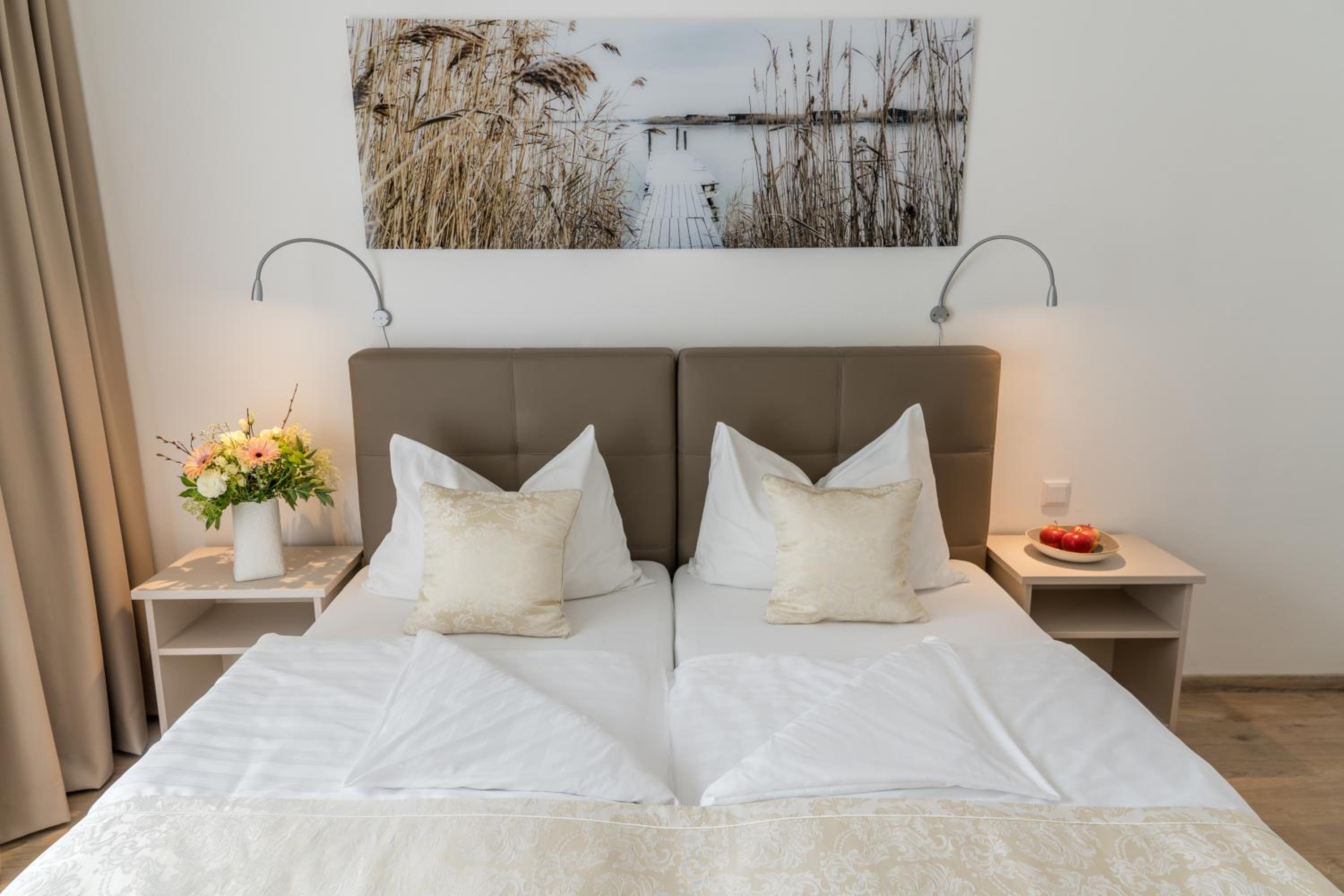 Standard Twin Room - Photo 1