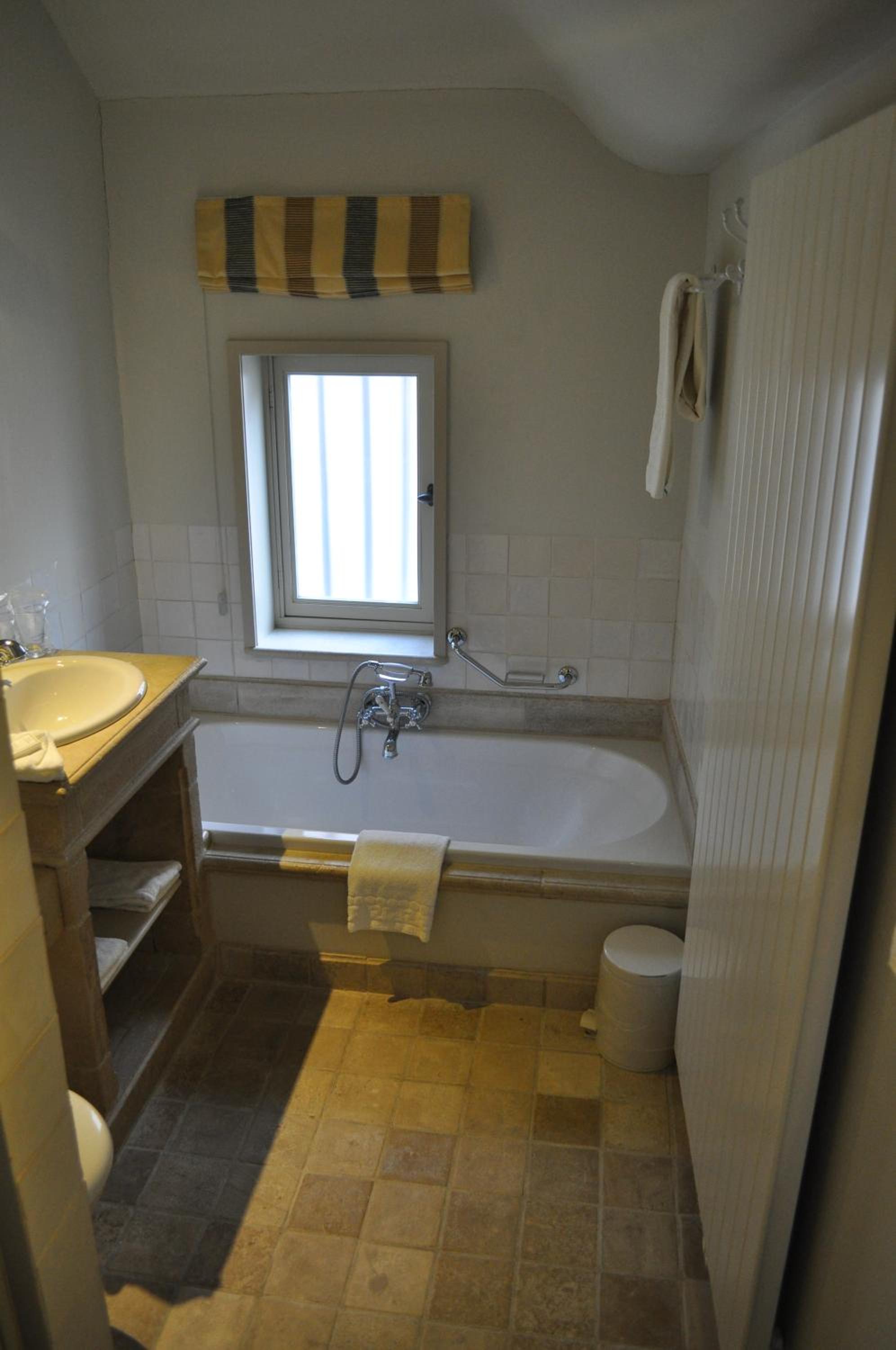 Duplex Suite with Garden View - Photo 18