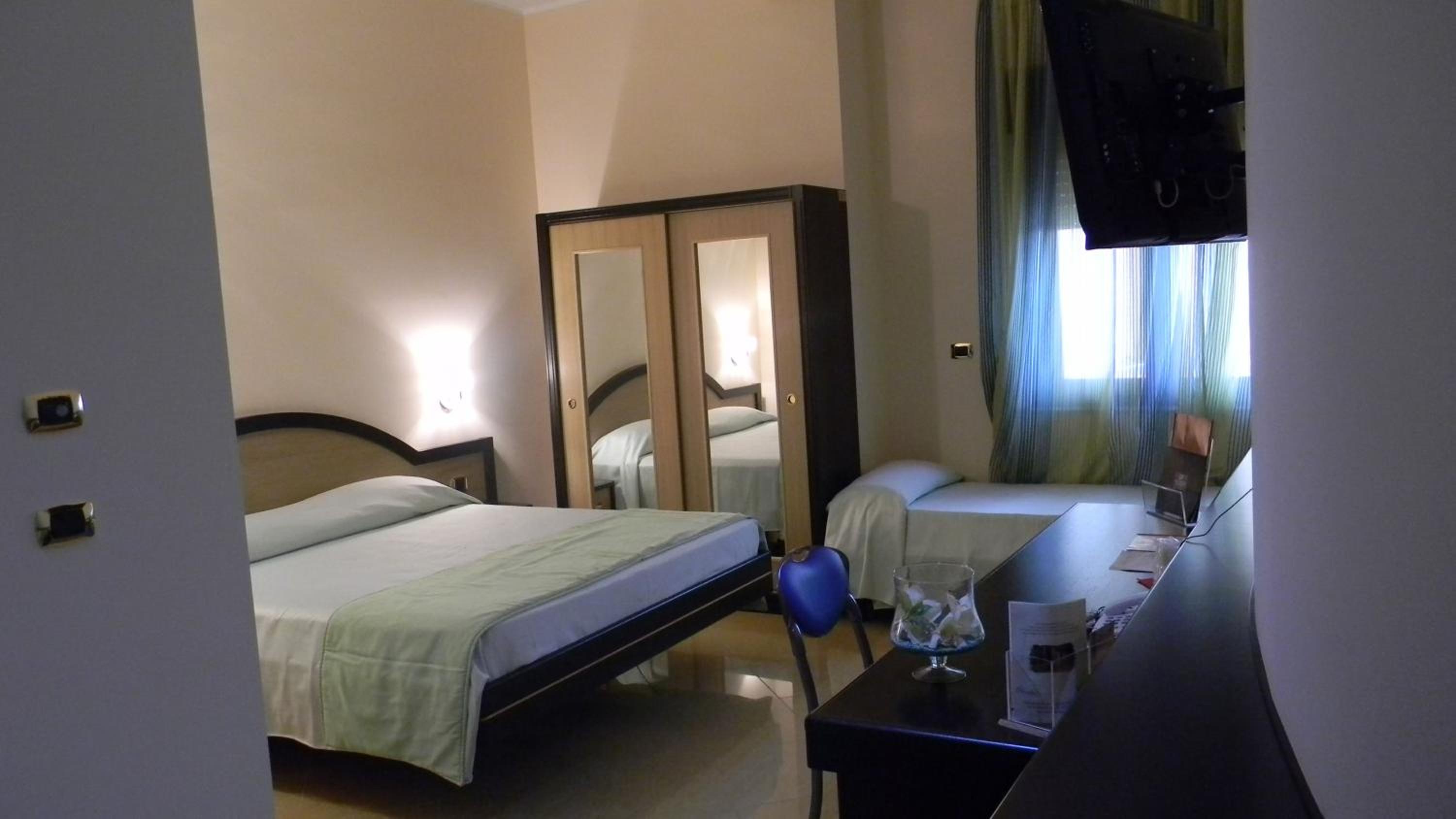 Triple Room - Photo 3