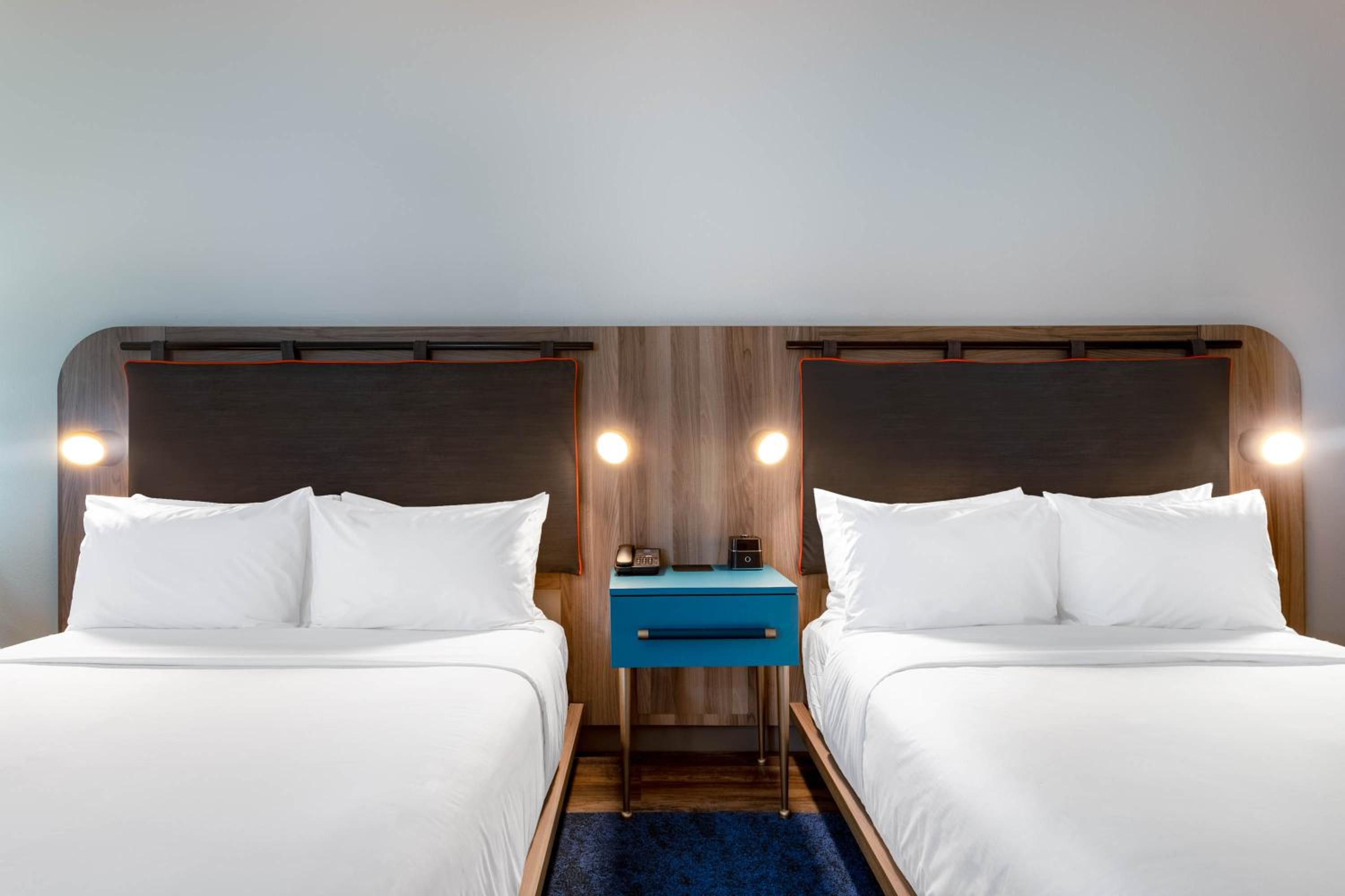 Queen Room with Two Queen Beds - Hearing Impaired Access/Non-Smoking