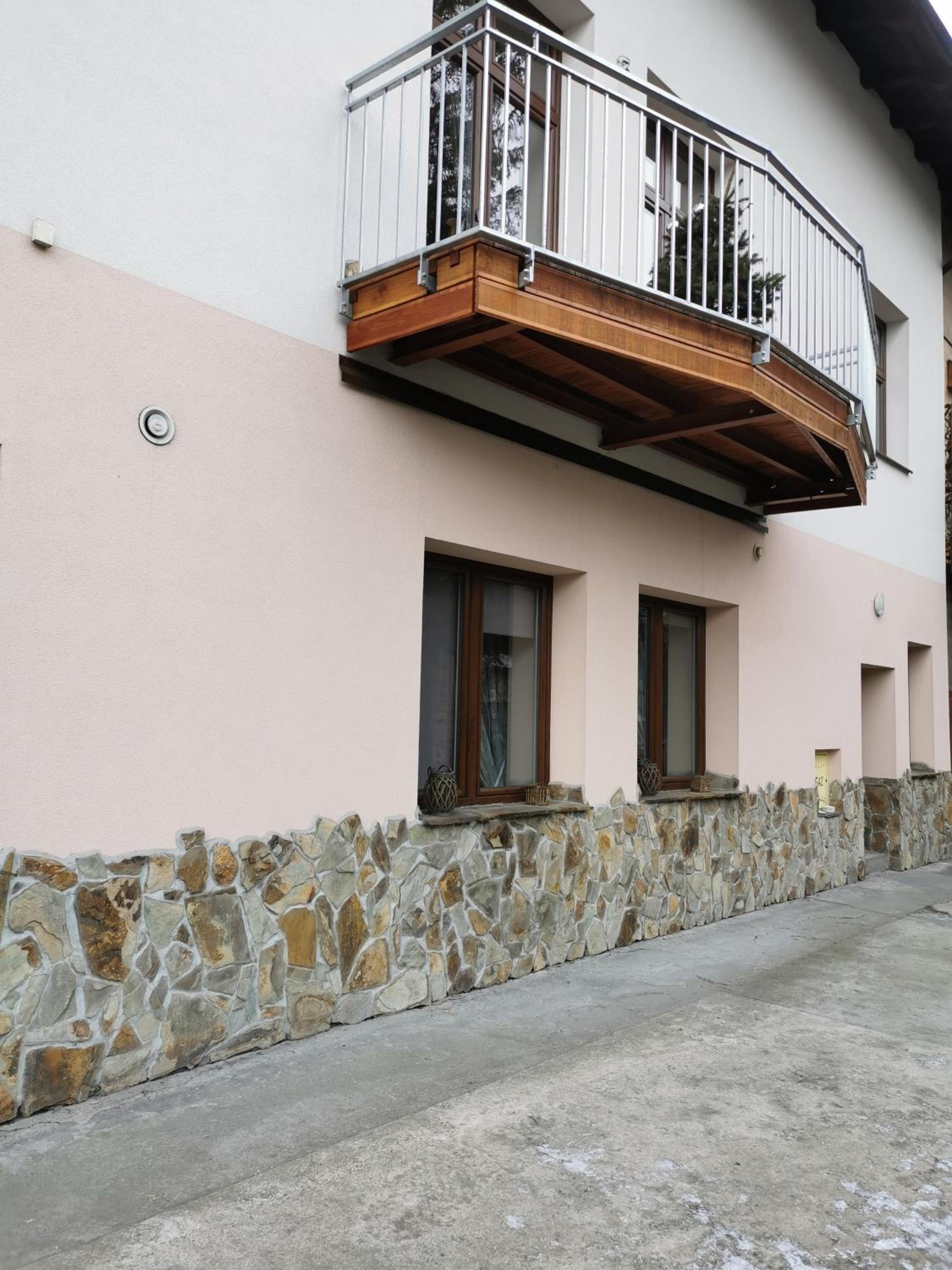 Studio Apartment - Photo 9