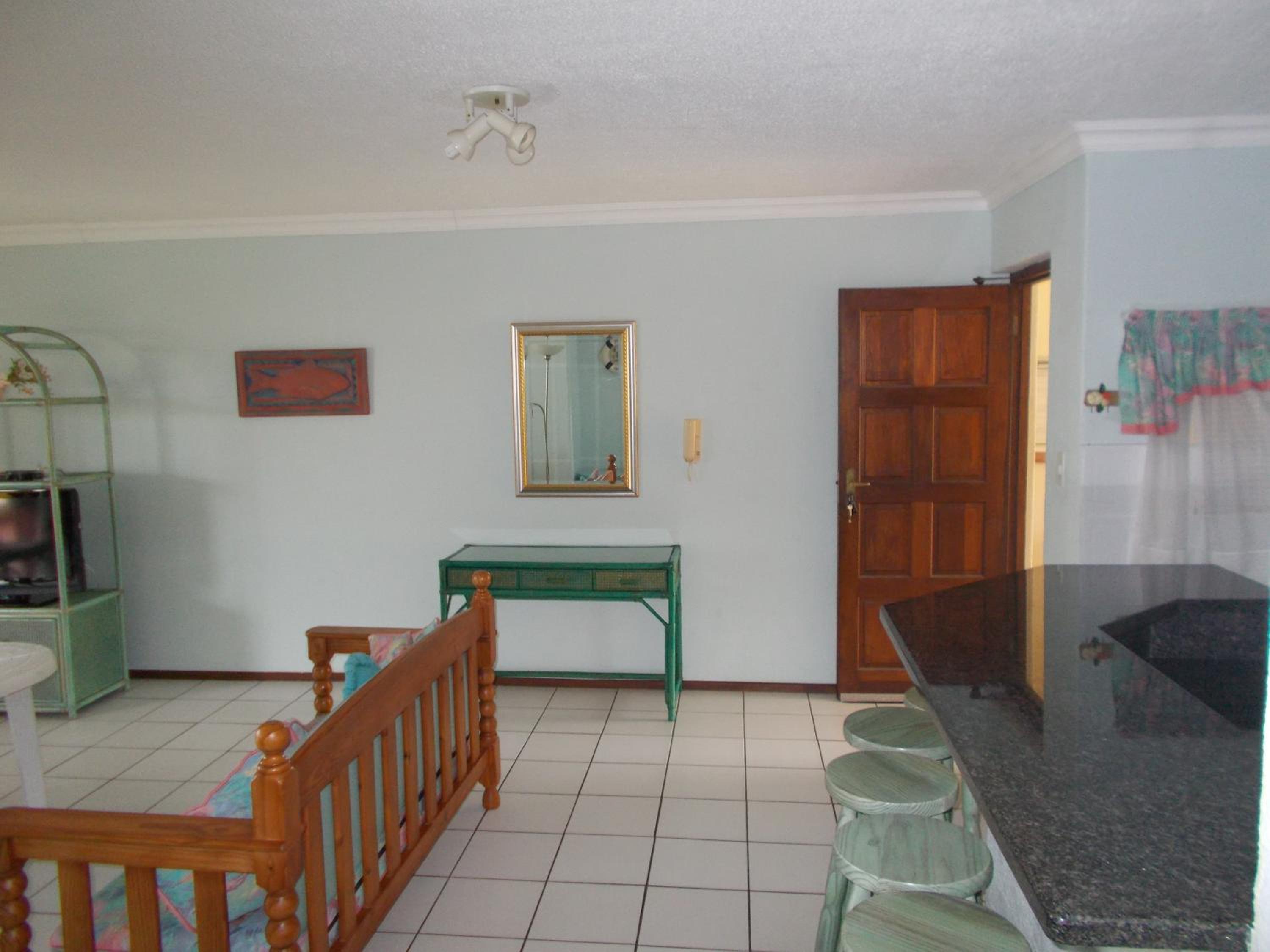 Three-Bedroom Apartment photo 1